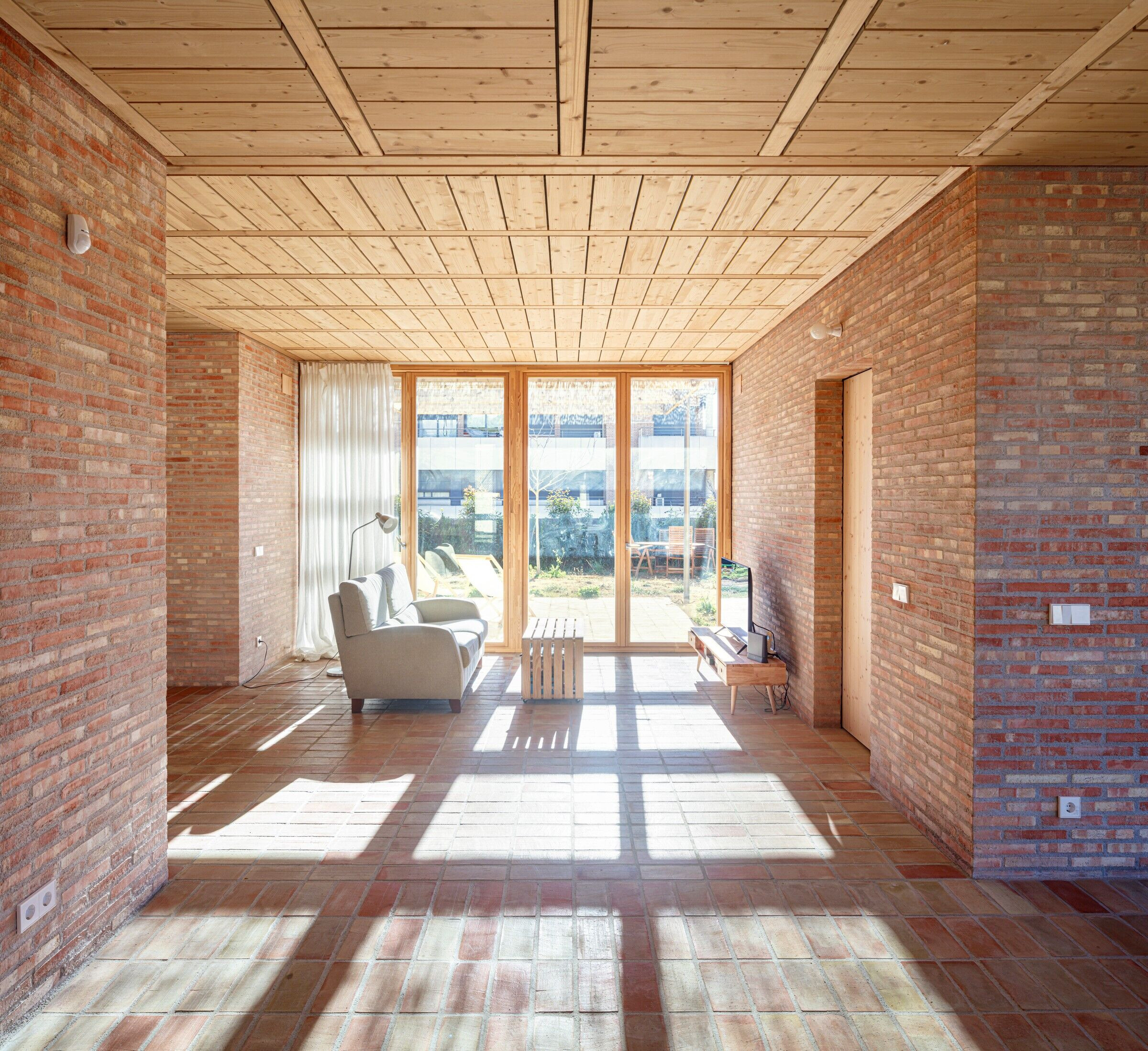 https://archello.com/story/142549/attachments/photos-videos/4 photo_credit Adrià Goula
