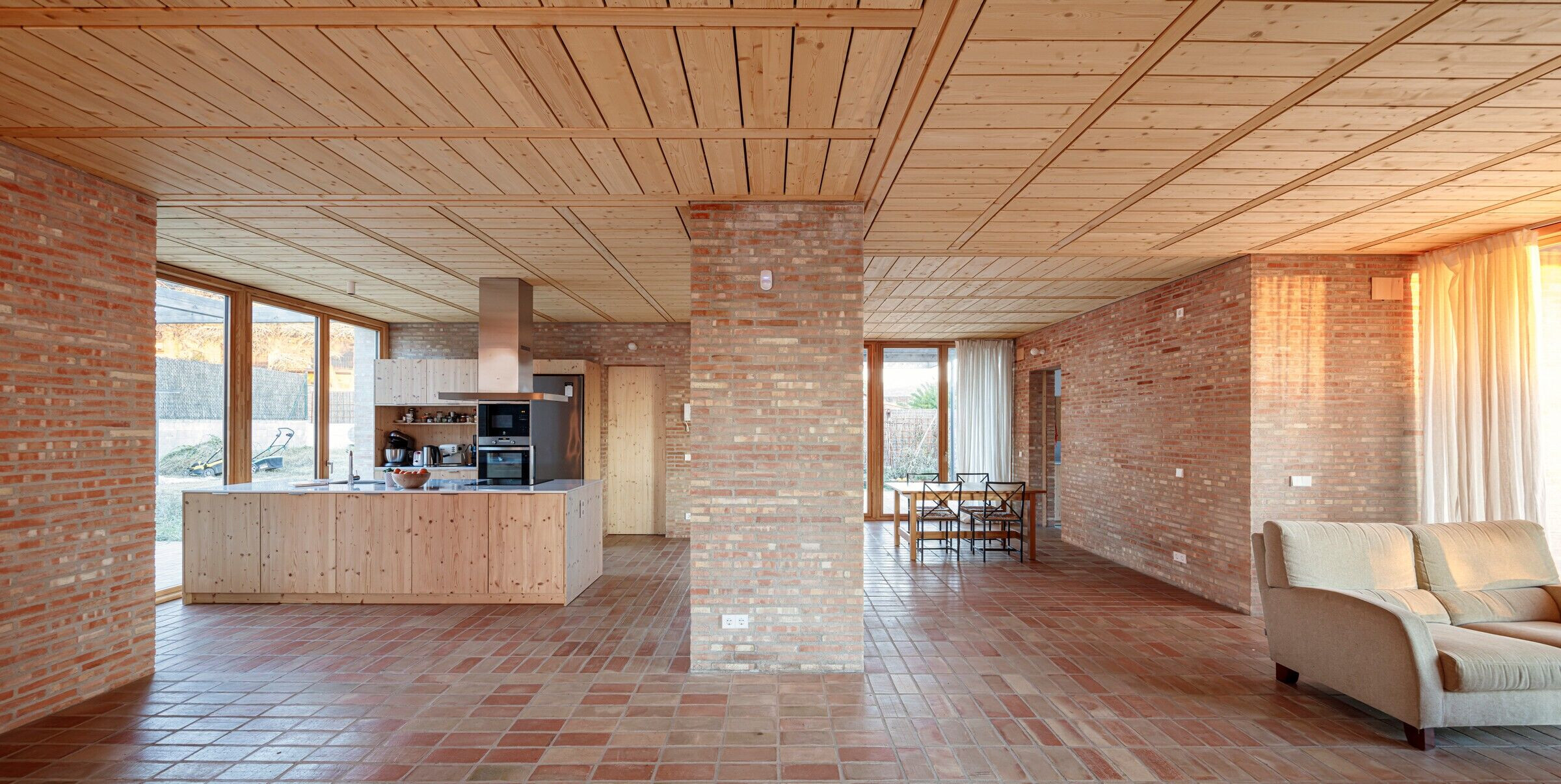 https://archello.com/story/142549/attachments/photos-videos/11 photo_credit Adrià Goula