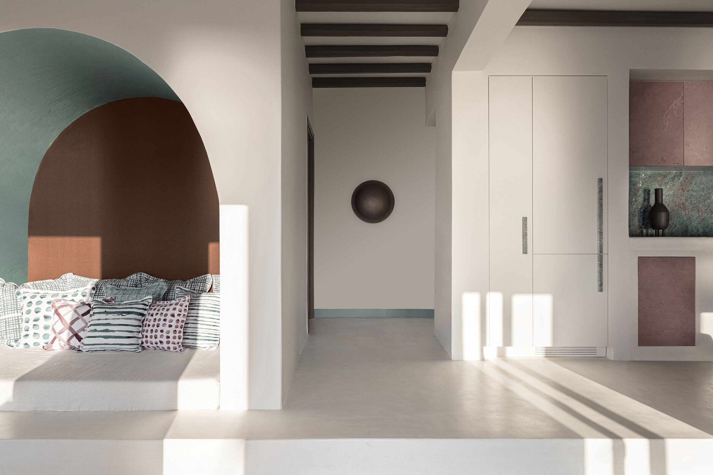 https://archello.com/story/142587/attachments/photos-videos/9 photo_credit Yiorgos Kordakis