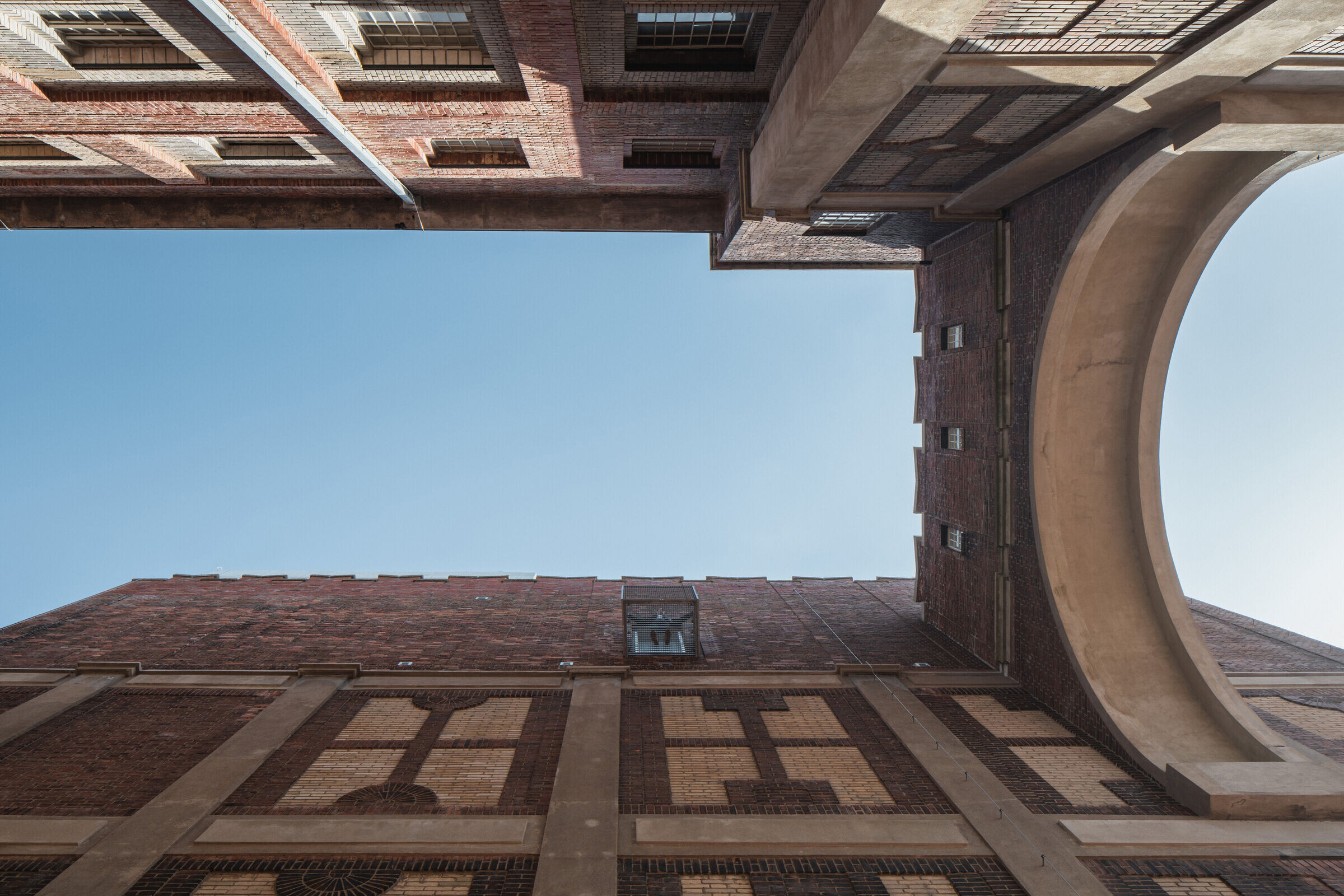 https://archello.com/story/142601/attachments/photos-videos/10 photo_credit Petr Polák