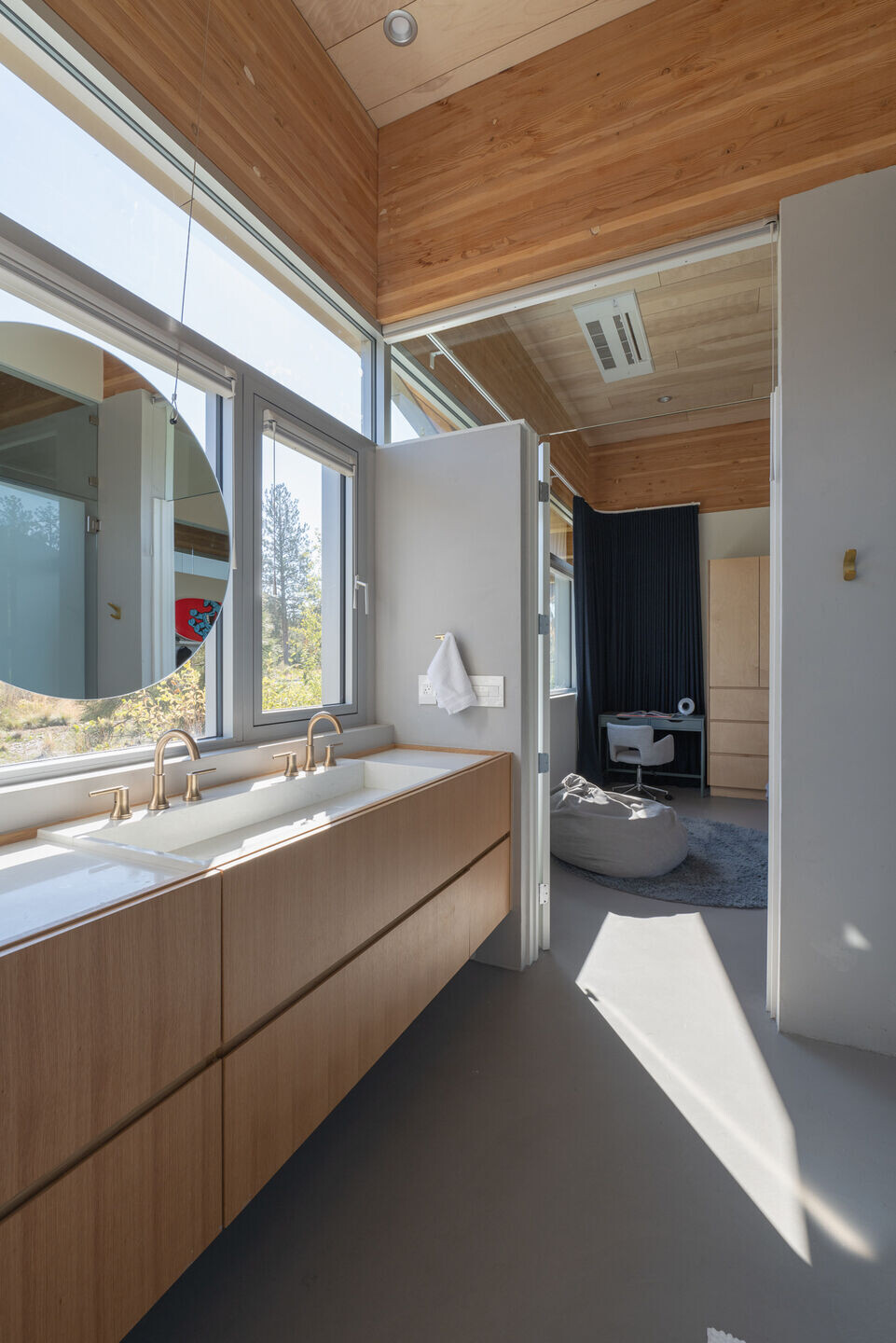 https://archello.com/story/142648/attachments/photos-videos/24 photo_credit LGM Studio