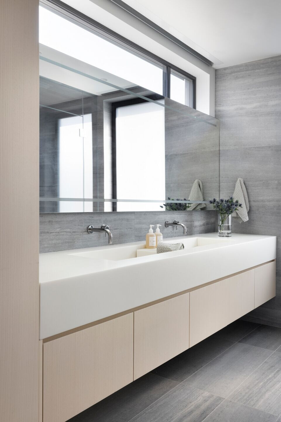 https://archello.com/story/142687/attachments/photos-videos/5 photo_credit Ema Peter