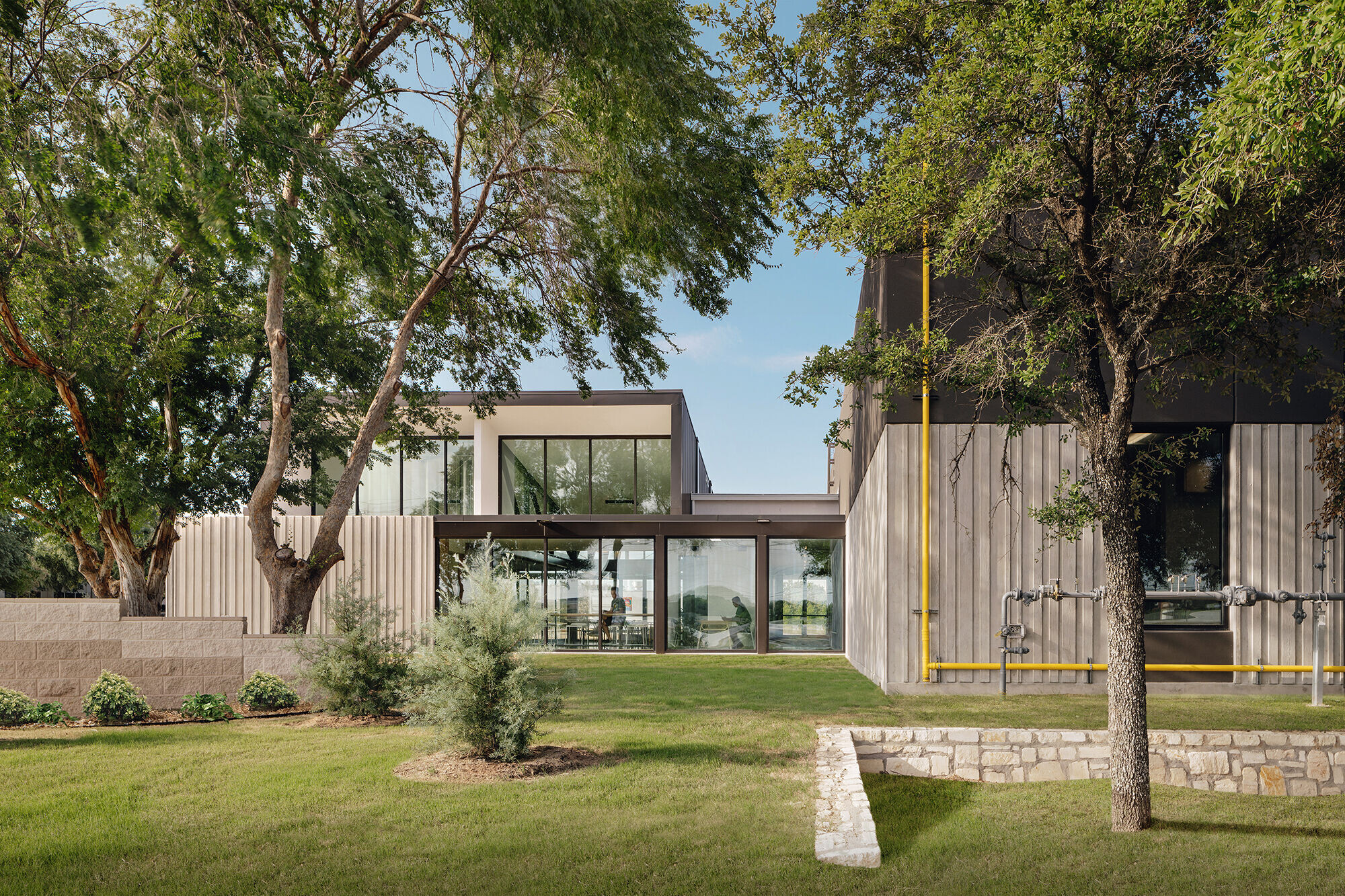 https://archello.com/story/142858/attachments/photos-videos/6 photo_credit Chase Daniel
