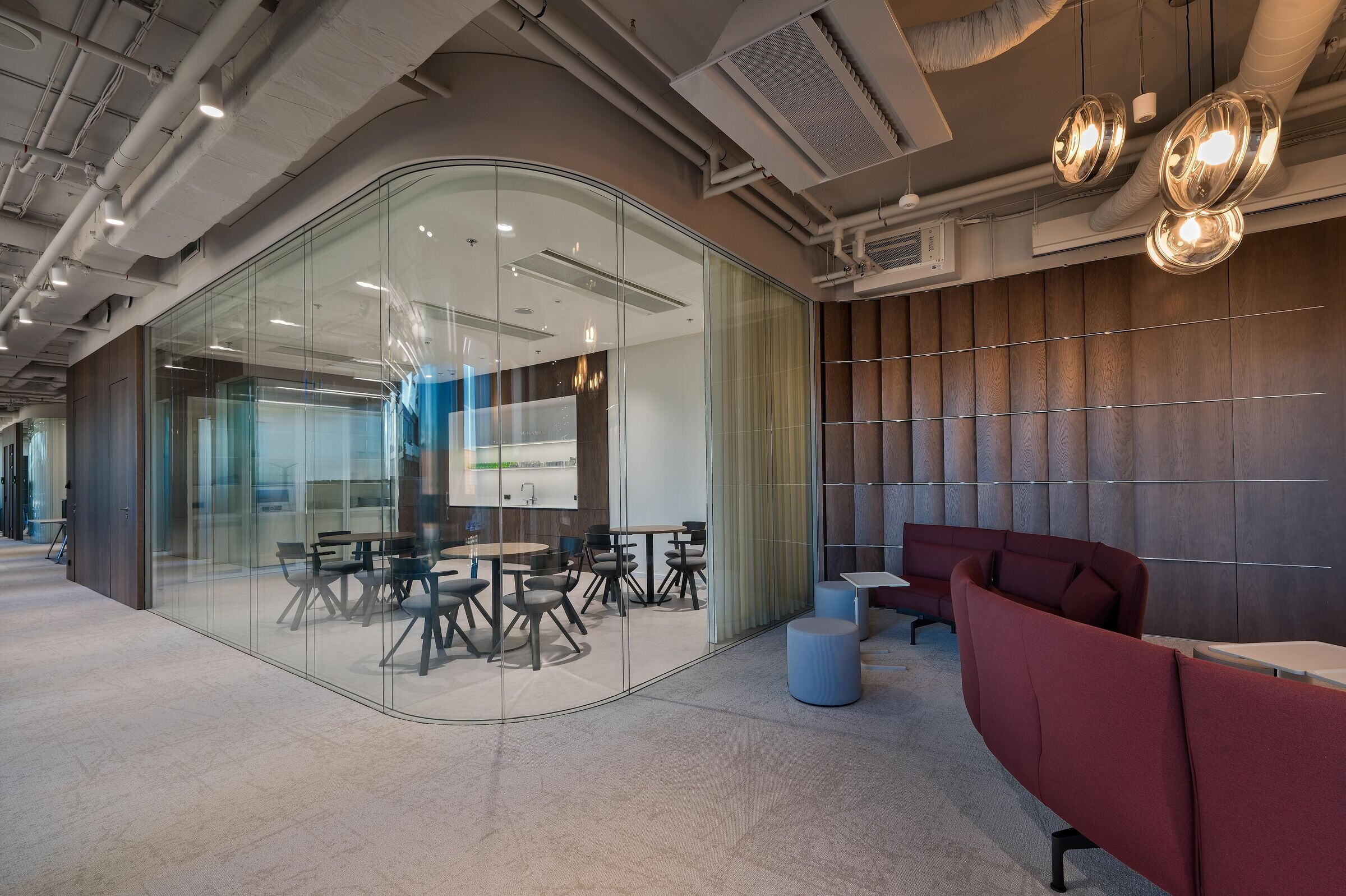 https://archello.com/story/143114/attachments/photos-videos/6 photo_credit Woodyglass s.r.o.