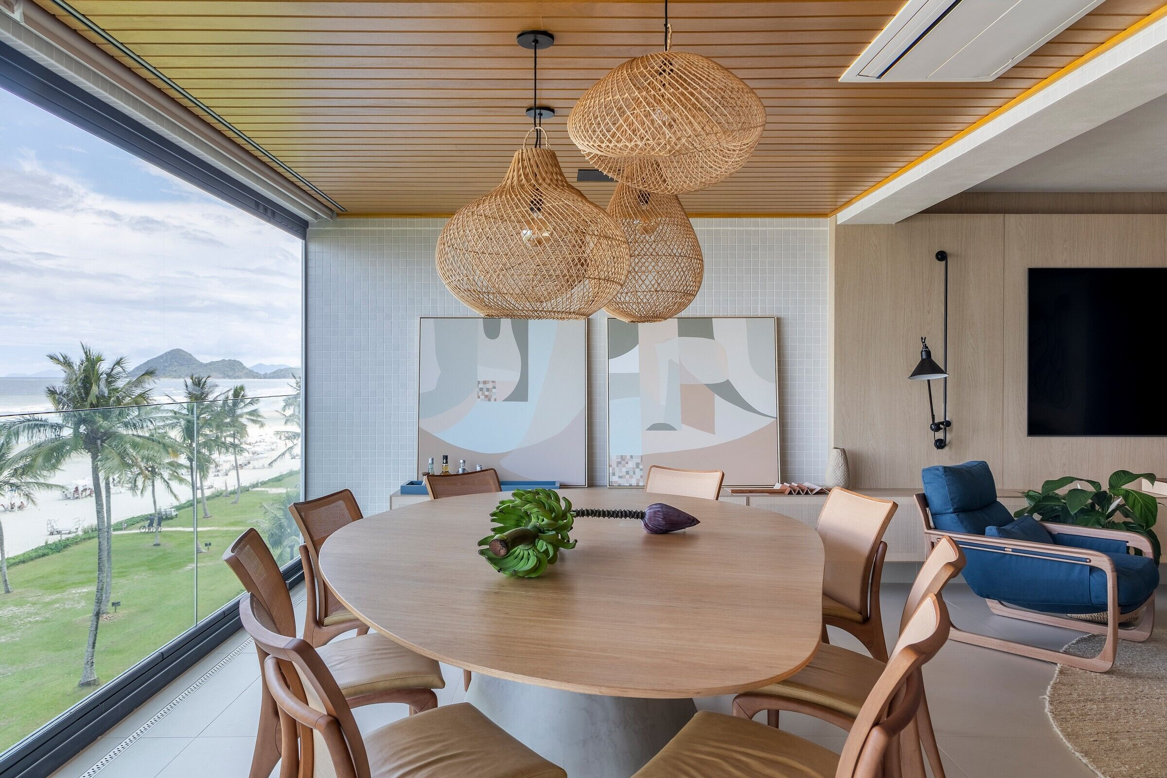 https://archello.com/story/143145/attachments/photos-videos/5 photo_credit Rafael Renzo
