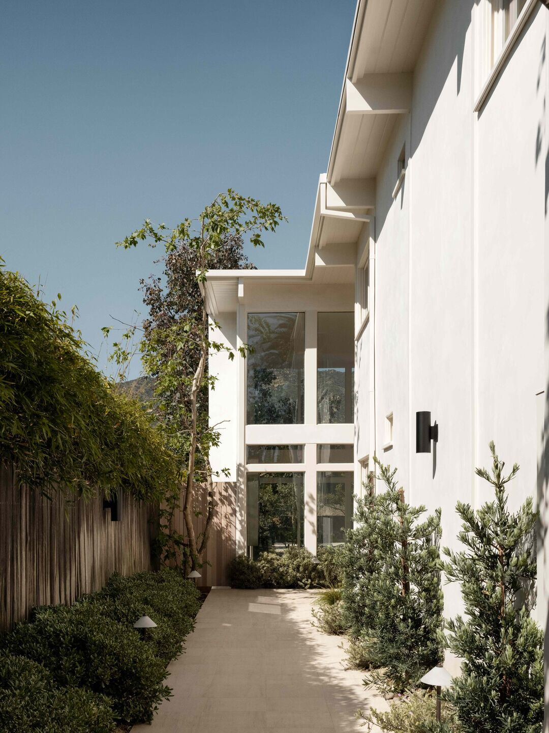 https://archello.com/story/143278/attachments/photos-videos/3 photo_credit Alex Lesage