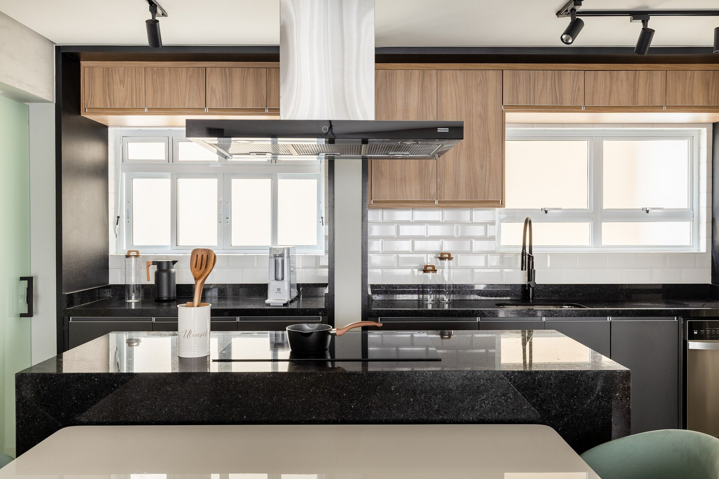 https://archello.com/story/143288/attachments/photos-videos/10 photo_credit Fernando Crescenti