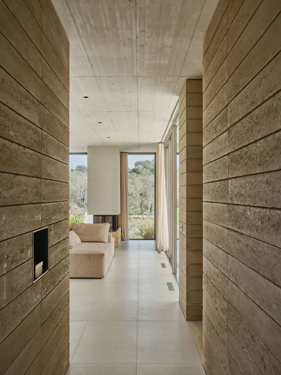 https://archello.com/story/143479/attachments/photos-videos/6 photo_credit Adrià Goula