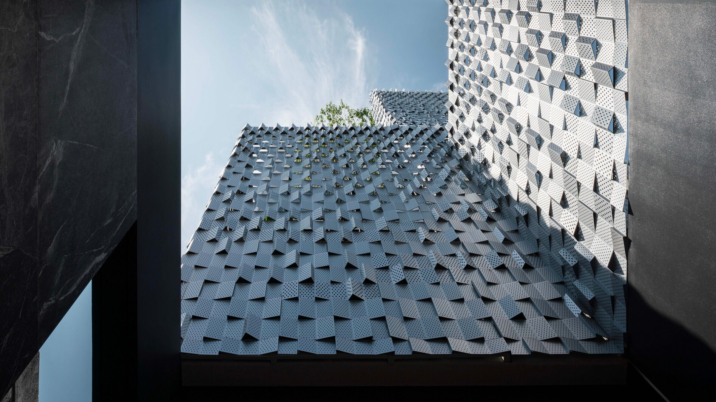 https://archello.com/story/143643/attachments/photos-videos/6 photo_credit Chalermwat Wongchompoo (Sofography)