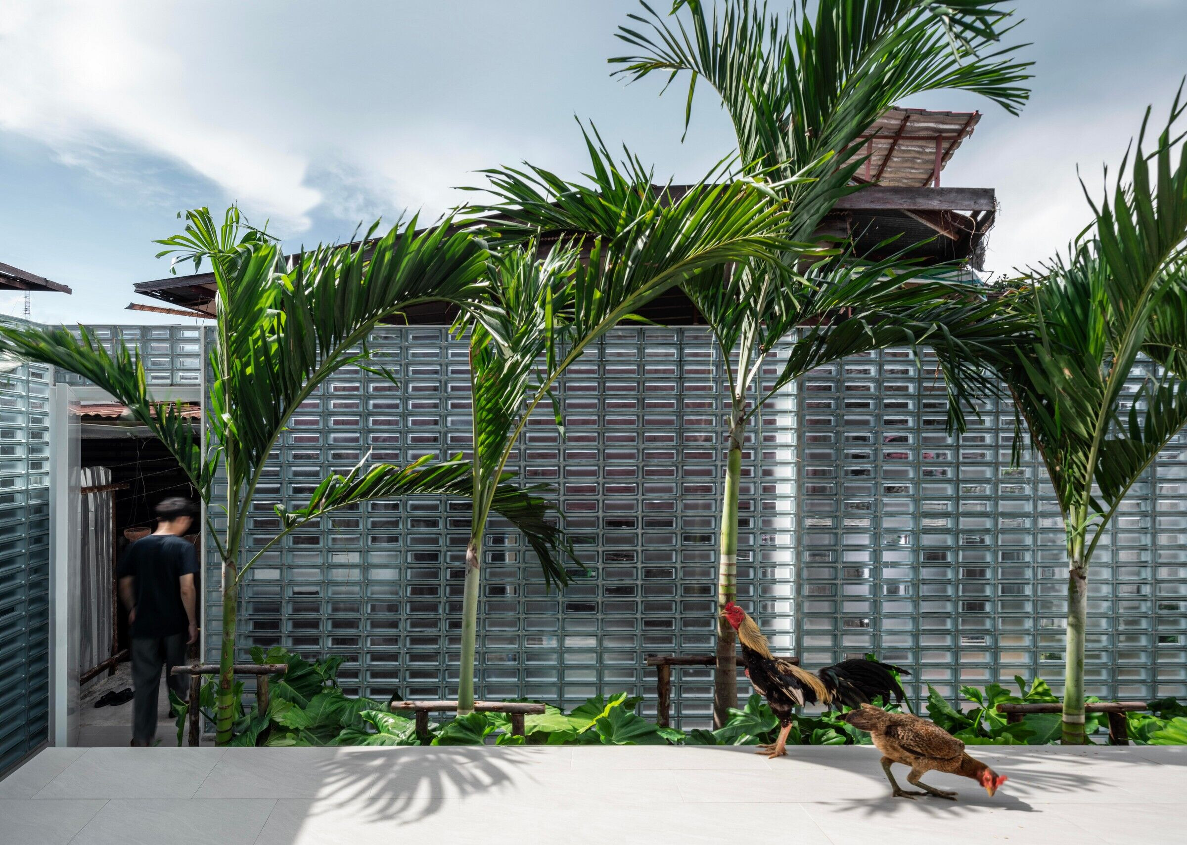 https://archello.com/story/143643/attachments/photos-videos/19 photo_credit Chalermwat Wongchompoo (Sofography)