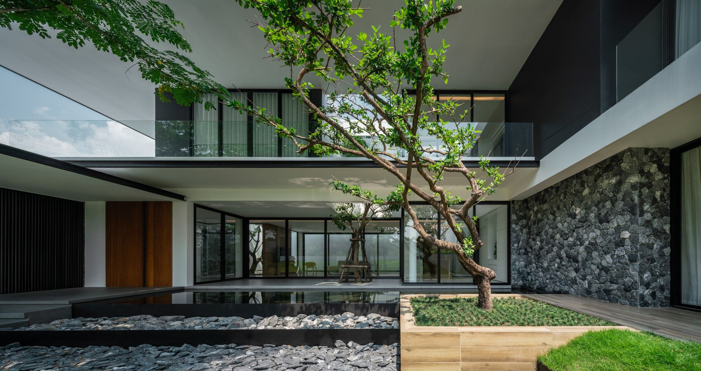 https://archello.com/story/143644/attachments/photos-videos/9 photo_credit Chalermwat Wongchompoo (Sofography)