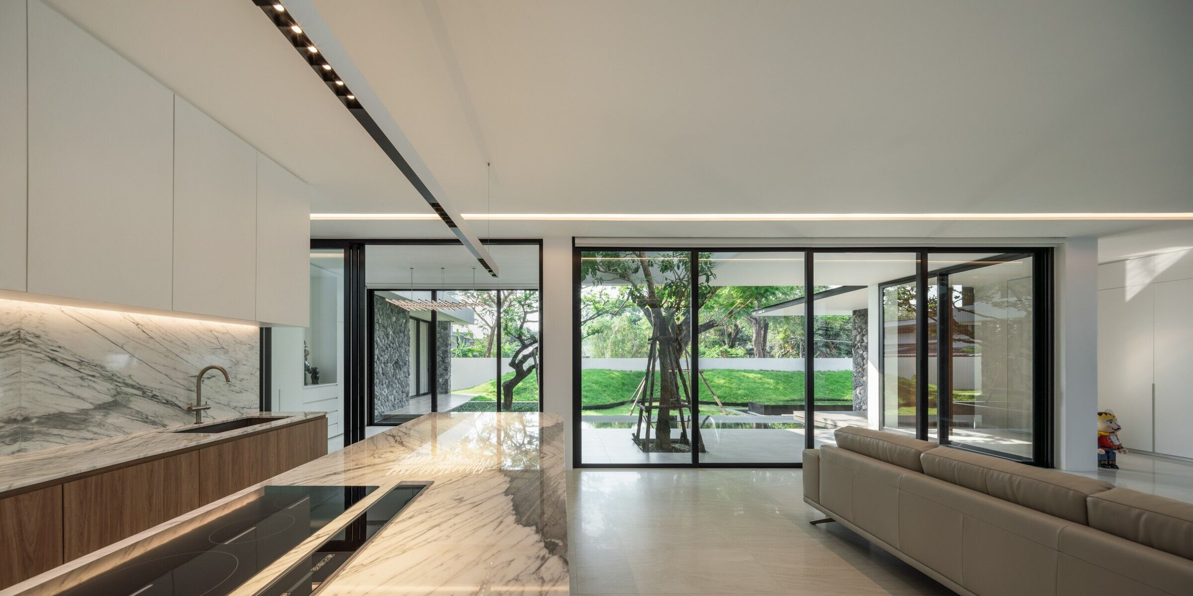 https://archello.com/story/143644/attachments/photos-videos/25 photo_credit Chalermwat Wongchompoo (Sofography)
