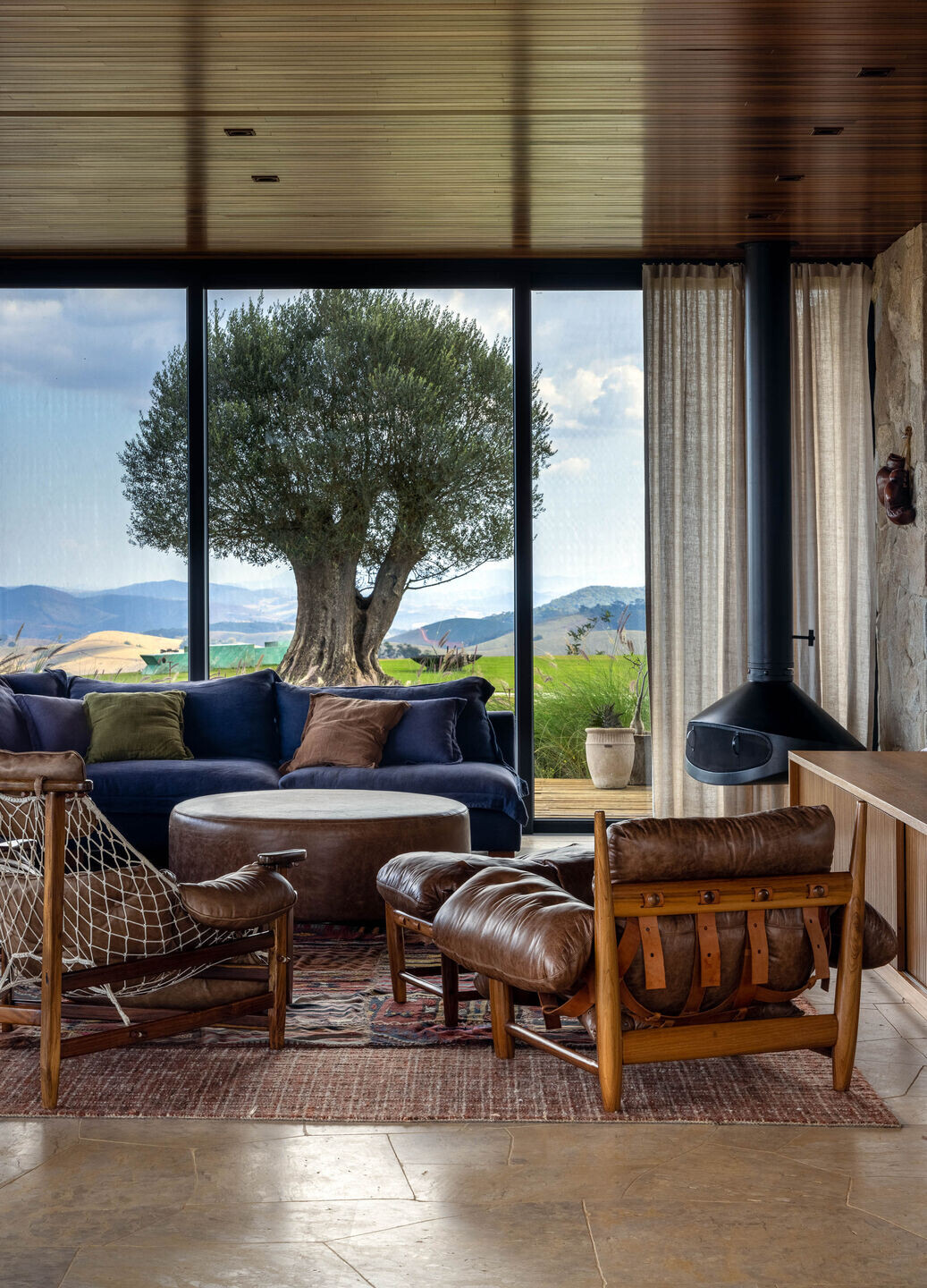https://archello.com/story/143759/attachments/photos-videos/3 photo_credit André Nazareth
