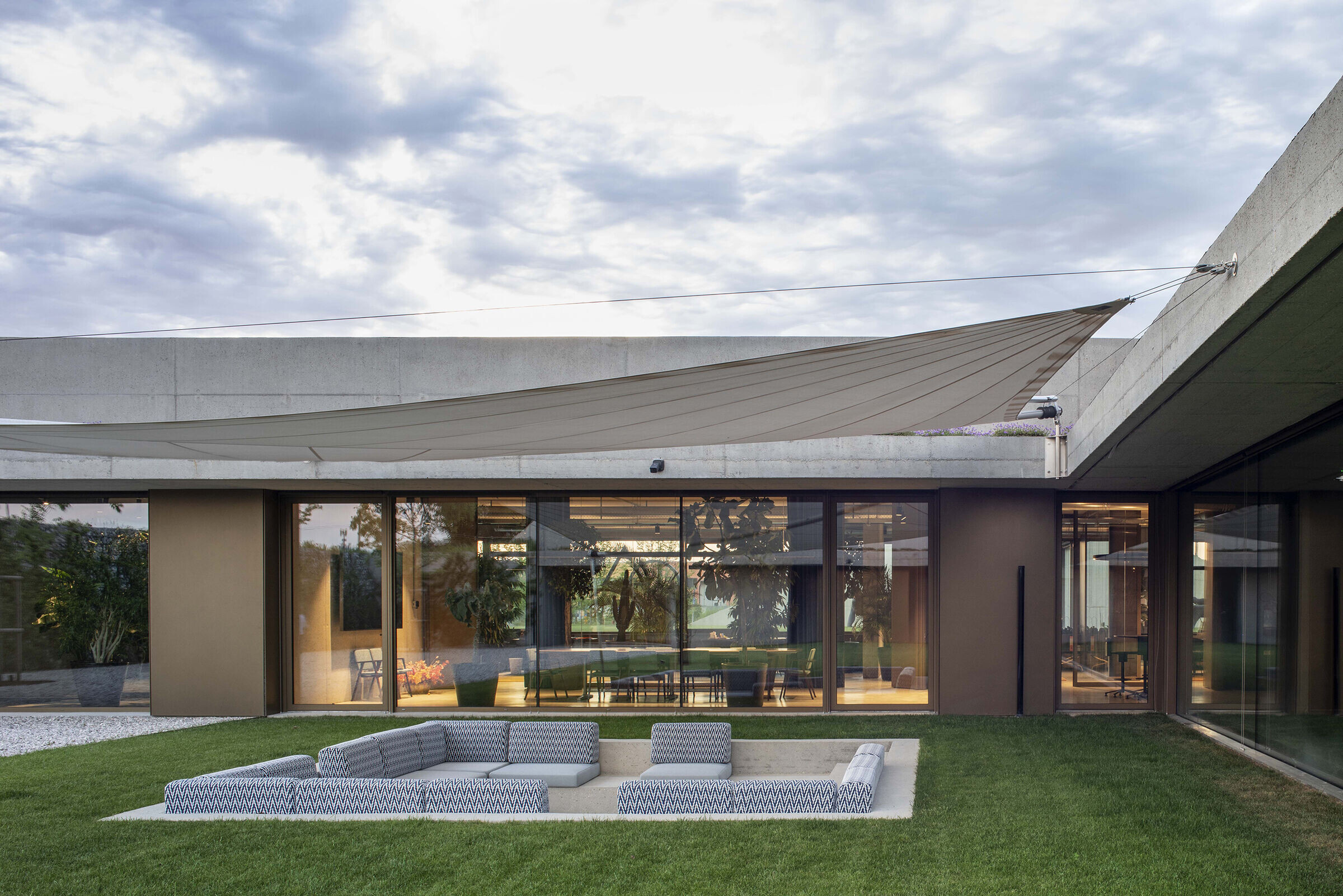https://archello.com/story/143874/attachments/photos-videos/18 photo_credit Alessandra Chemollo