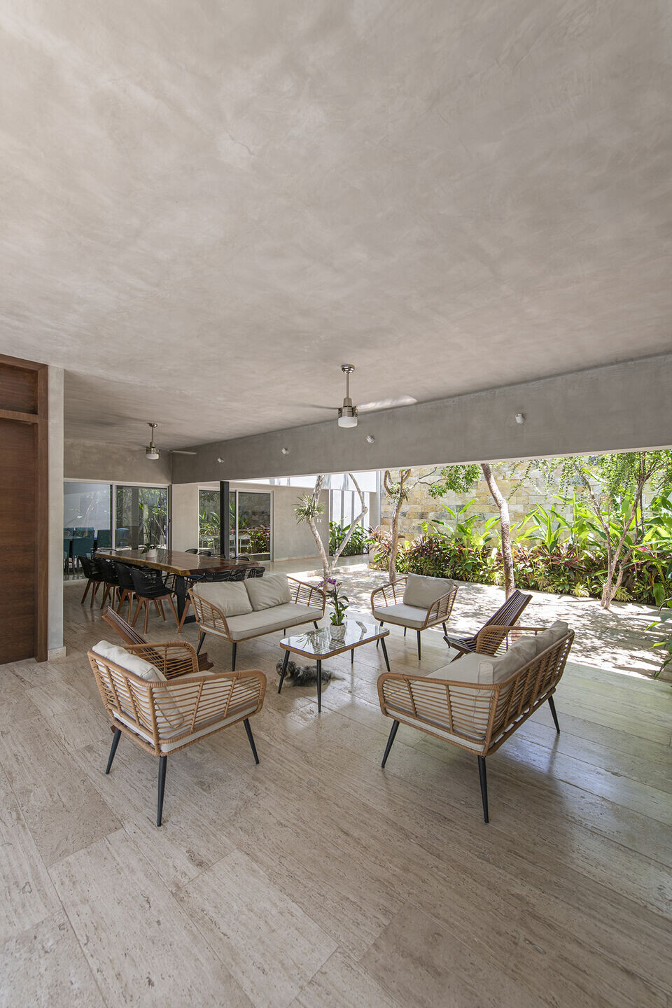 https://archello.com/story/143925/attachments/photos-videos/7 photo_credit Leo Espinosa