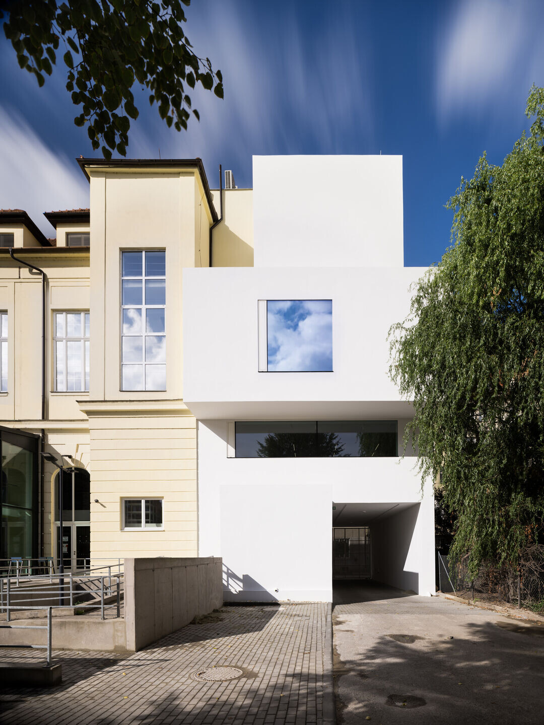 https://archello.com/story/143981/attachments/photos-videos/3 photo_credit Studio Flusser