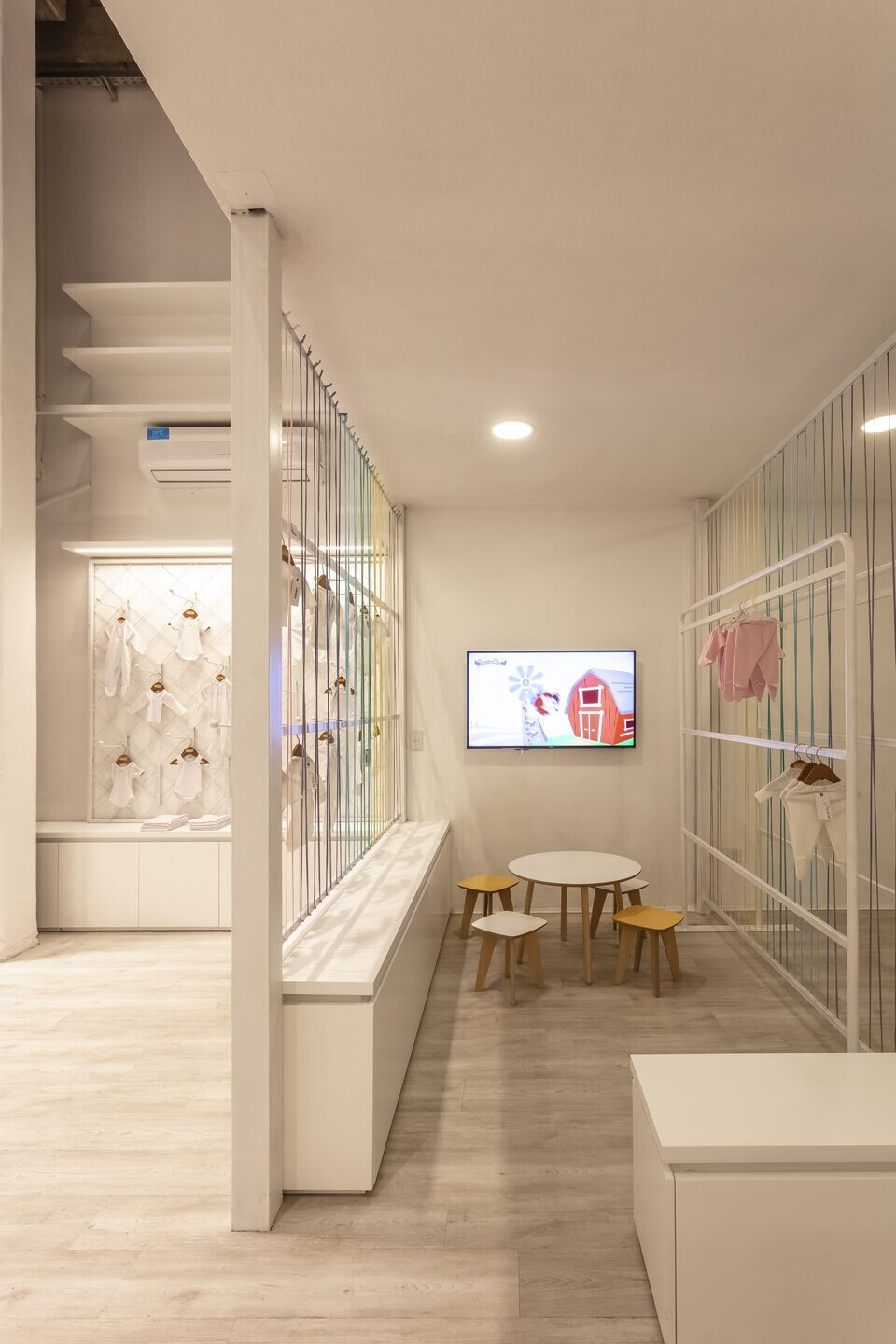 https://archello.com/story/144038/attachments/photos-videos/14 photo_credit Federico Kulekdjian