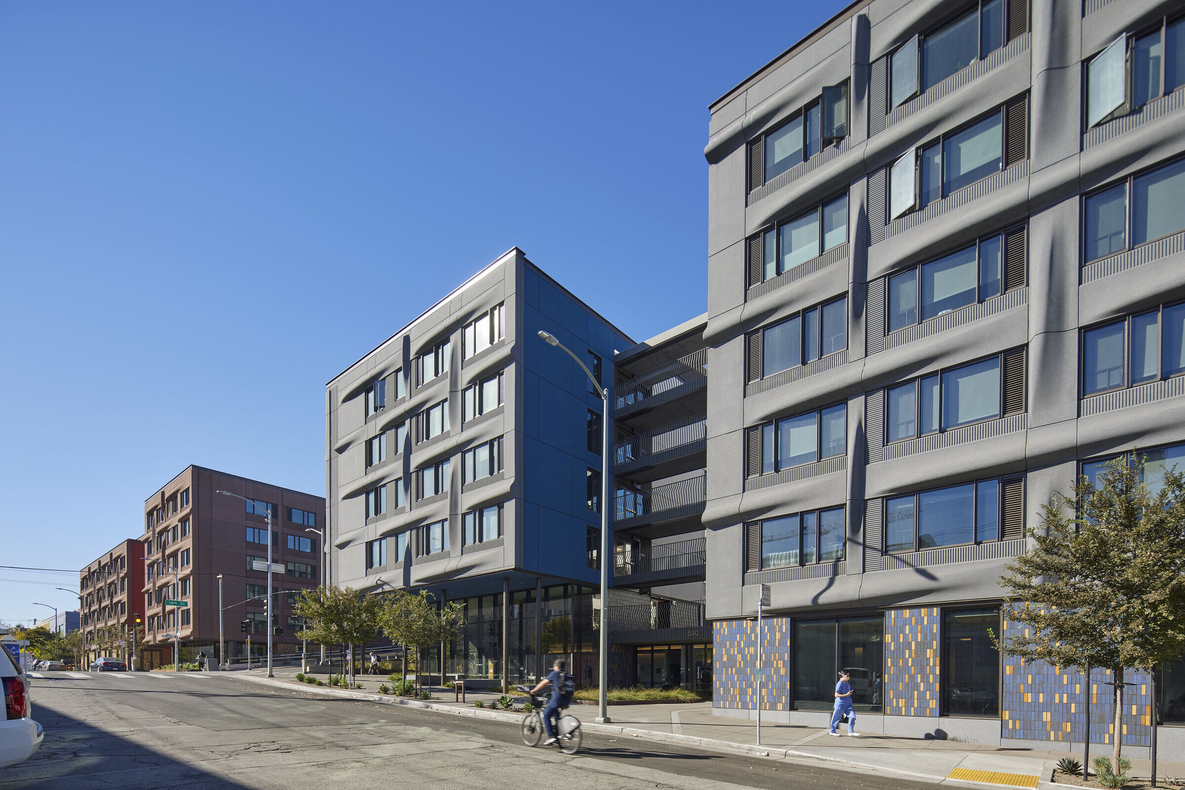 https://archello.com/story/144062/attachments/photos-videos/3 photo_credit Bruce Damonte