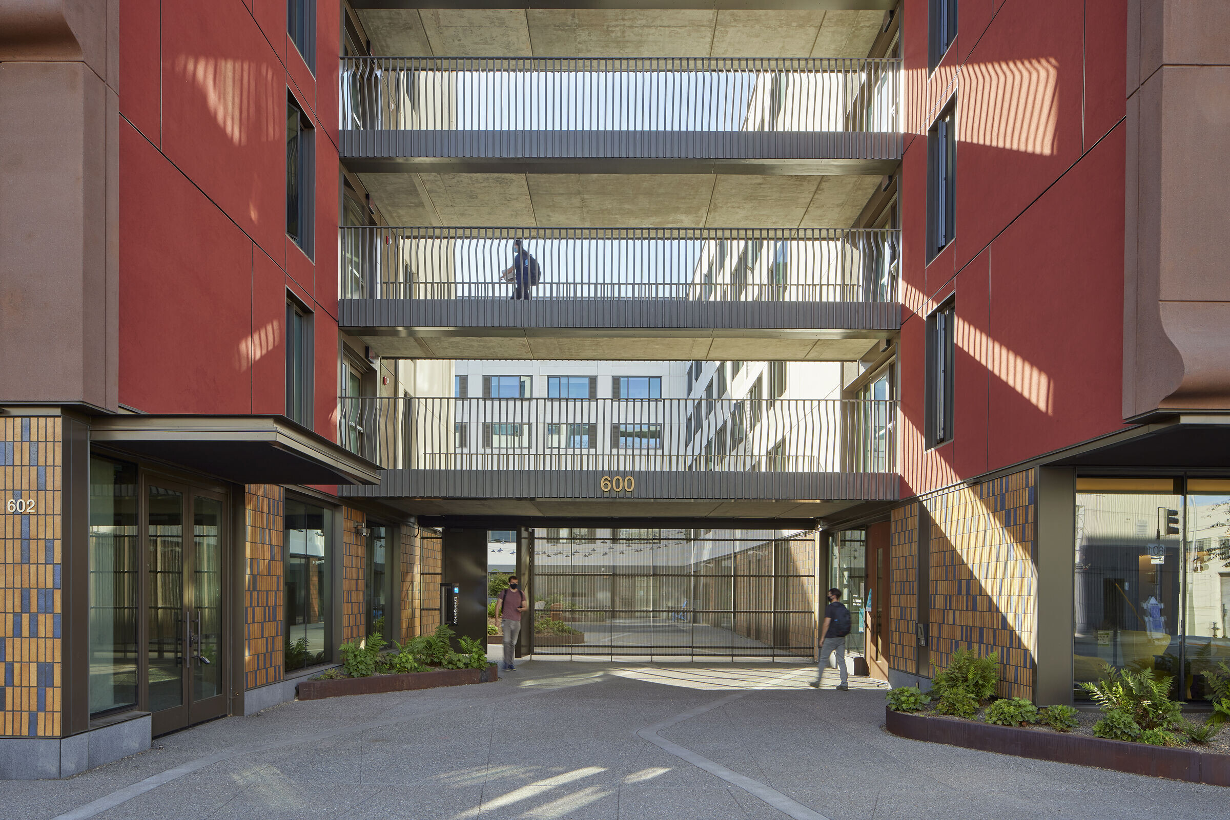 https://archello.com/story/144062/attachments/photos-videos/5 photo_credit Bruce Damonte