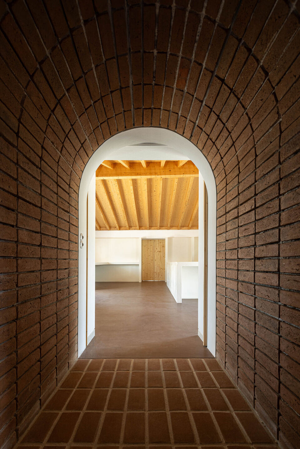 https://archello.com/story/144099/attachments/photos-videos/34 photo_credit Ivo Tavares Studio