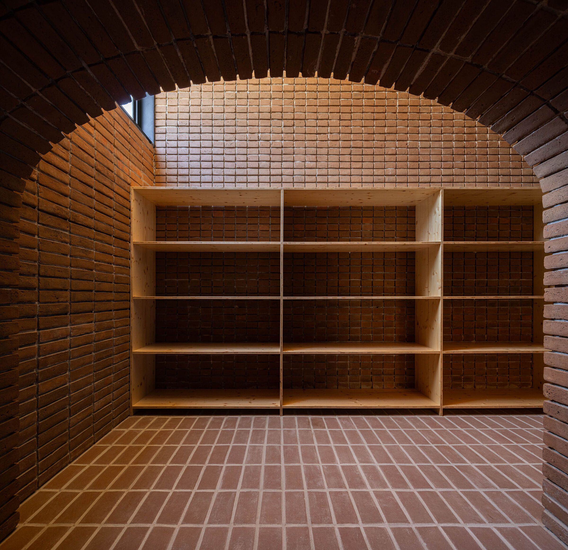 https://archello.com/story/144099/attachments/photos-videos/38 photo_credit Ivo Tavares Studio