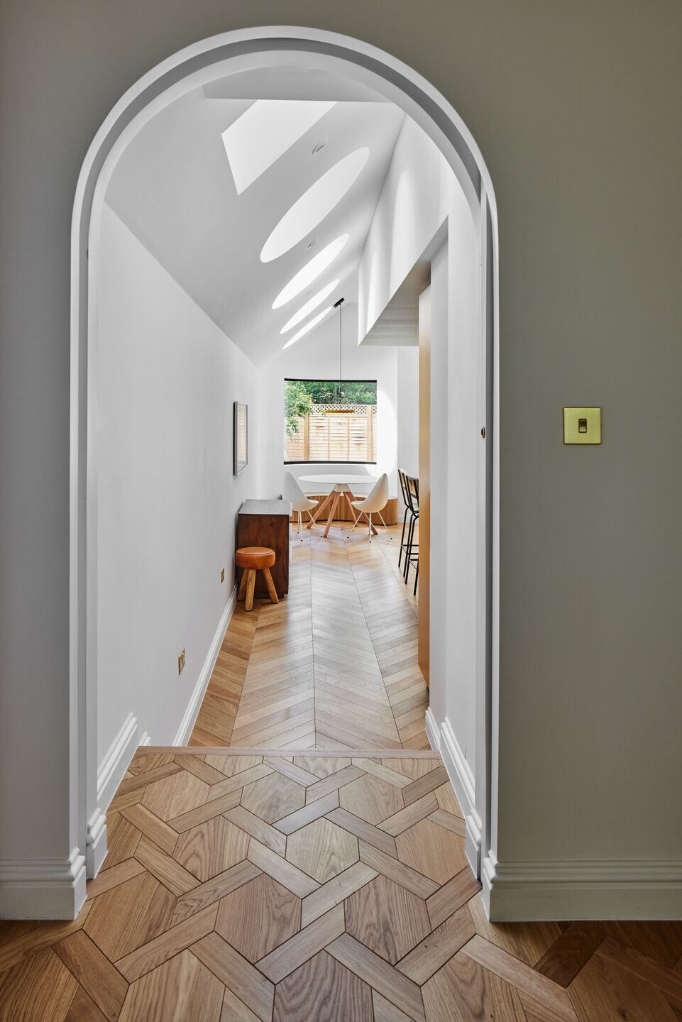 https://archello.com/story/144239/attachments/photos-videos/6