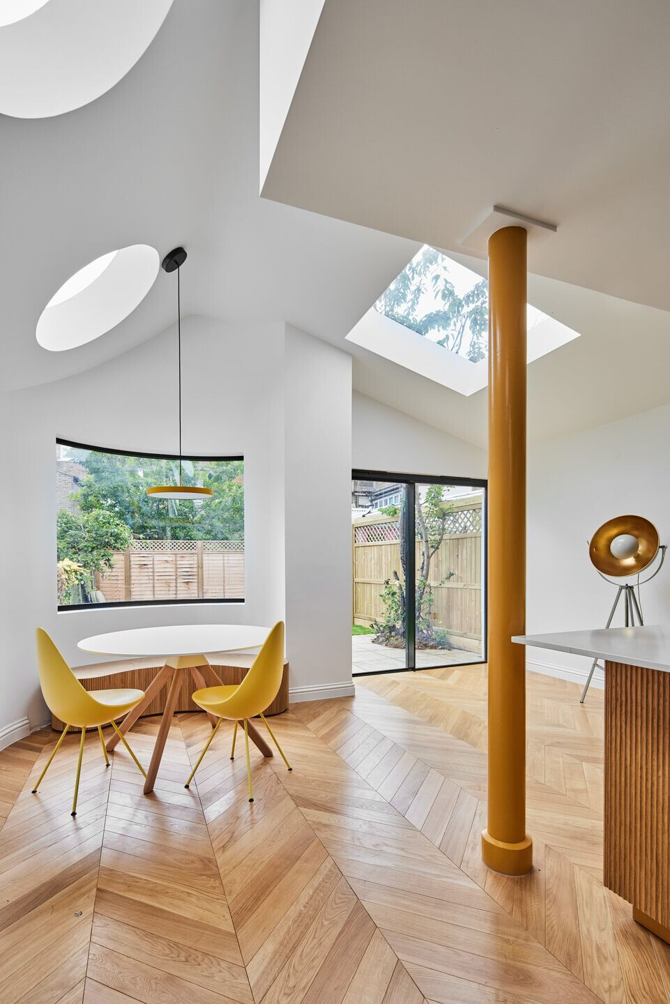 https://archello.com/story/144239/attachments/photos-videos/11