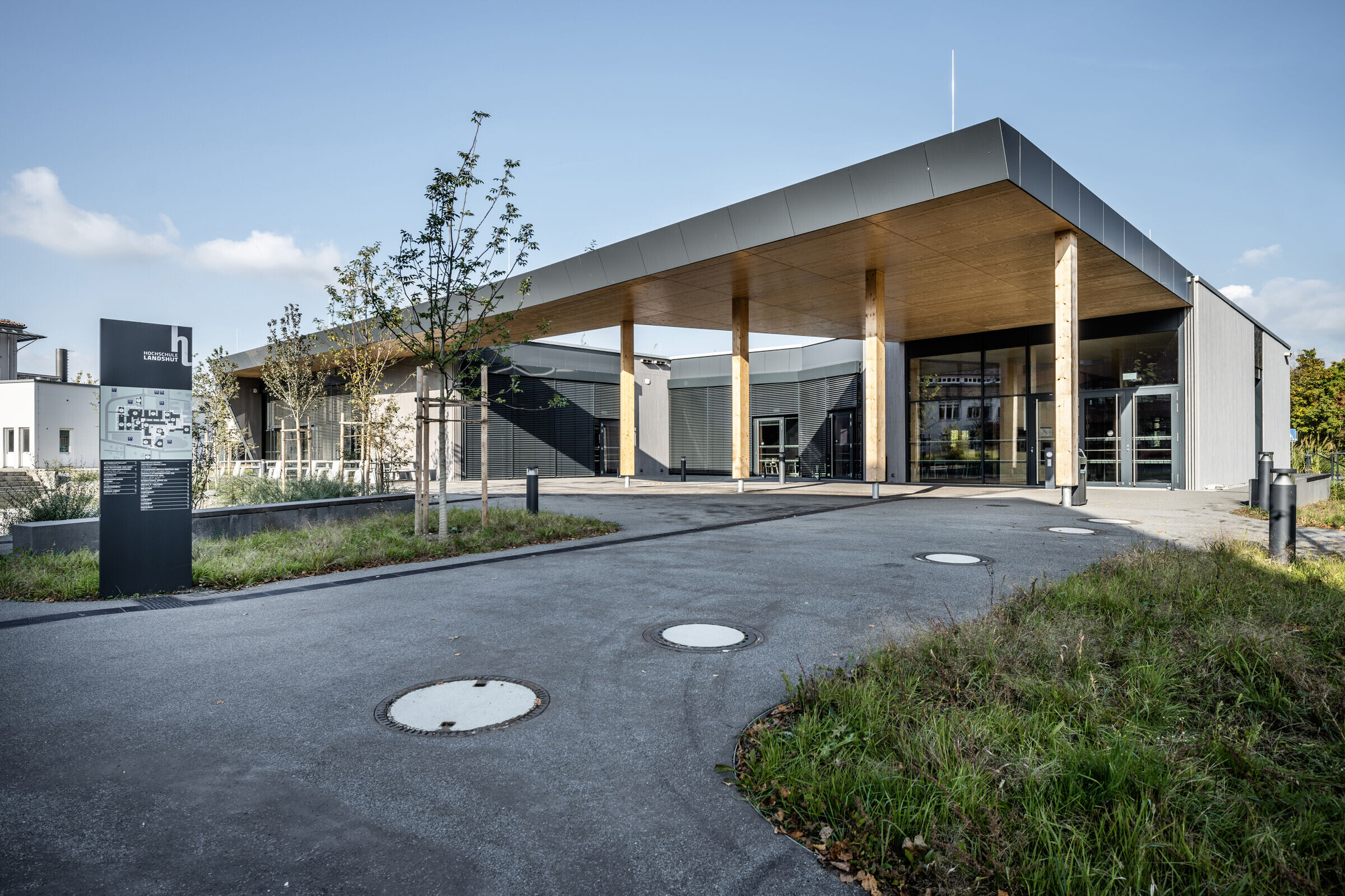 https://archello.com/story/144236/attachments/photos-videos/3 photo_credit Peter Litvai