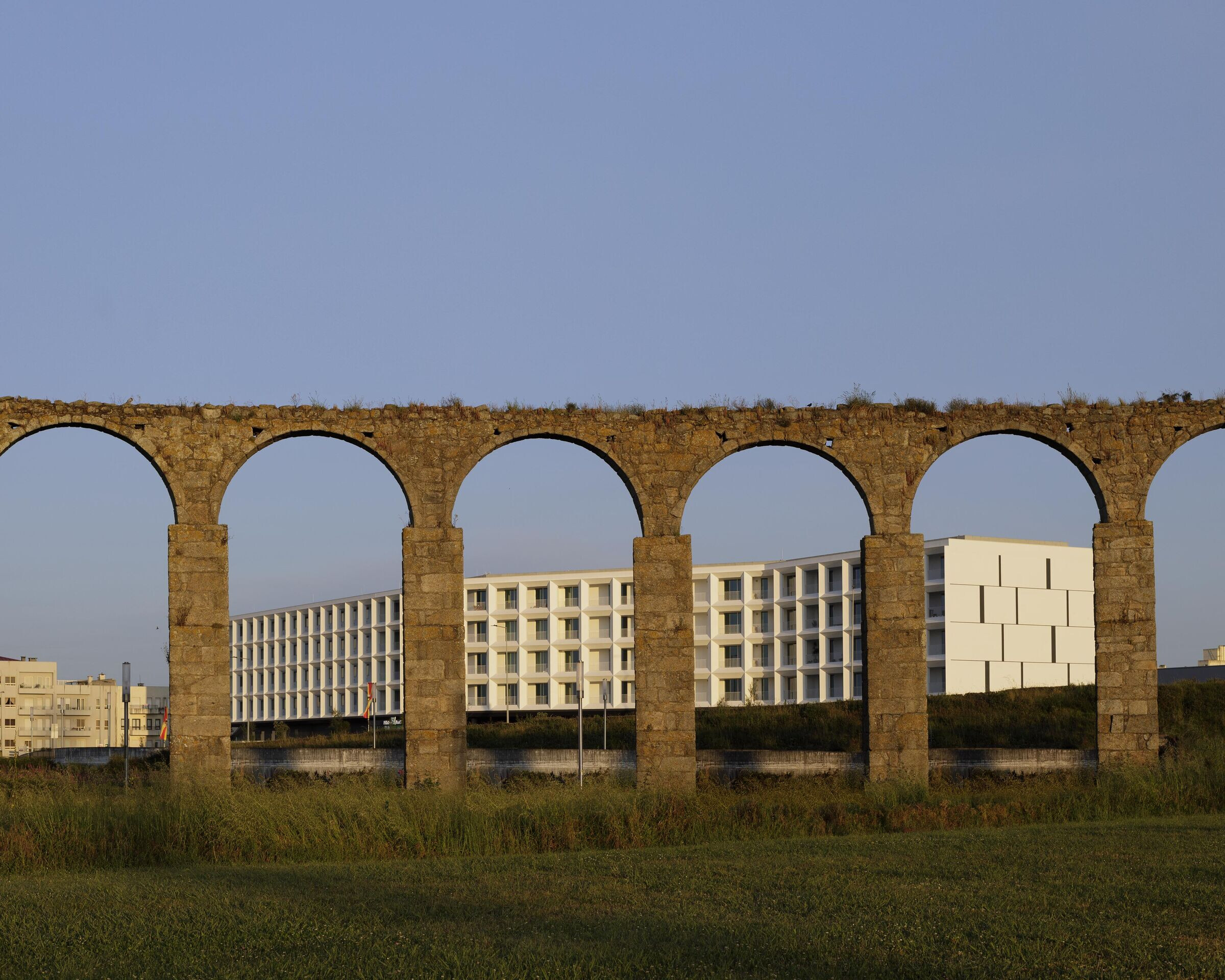 https://archello.com/story/144270/attachments/photos-videos/6 photo_credit António Teixeira