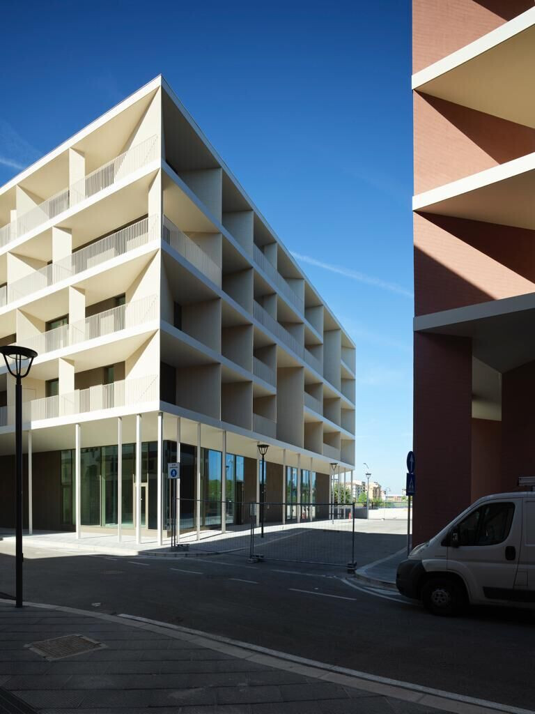https://archello.com/story/144394/attachments/photos-videos/9 photo_credit Pietro Savorelli e Associati