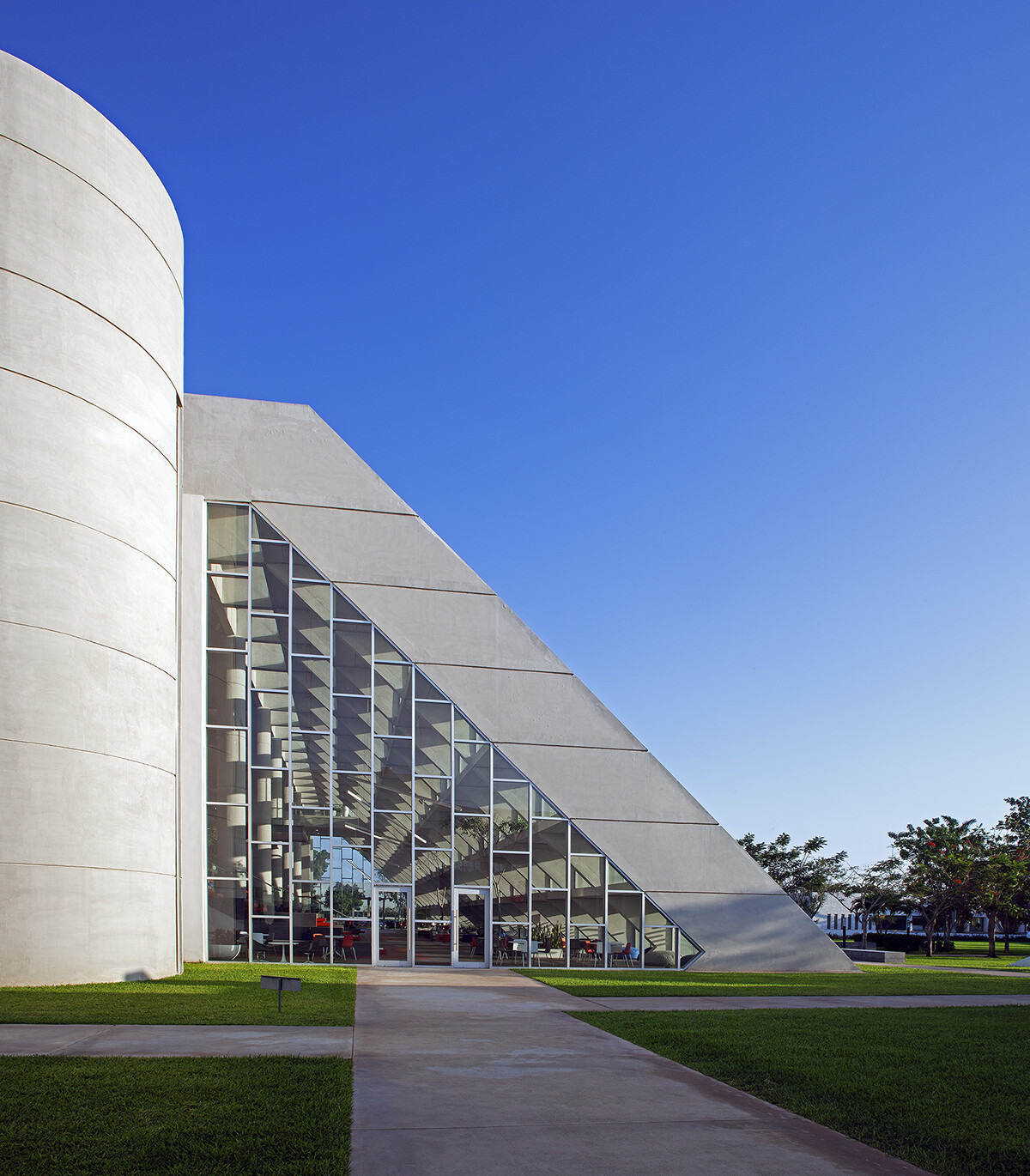 https://archello.com/es/story/143398/attachments/photos-videos/15 photo_credit PAUL CZITROM