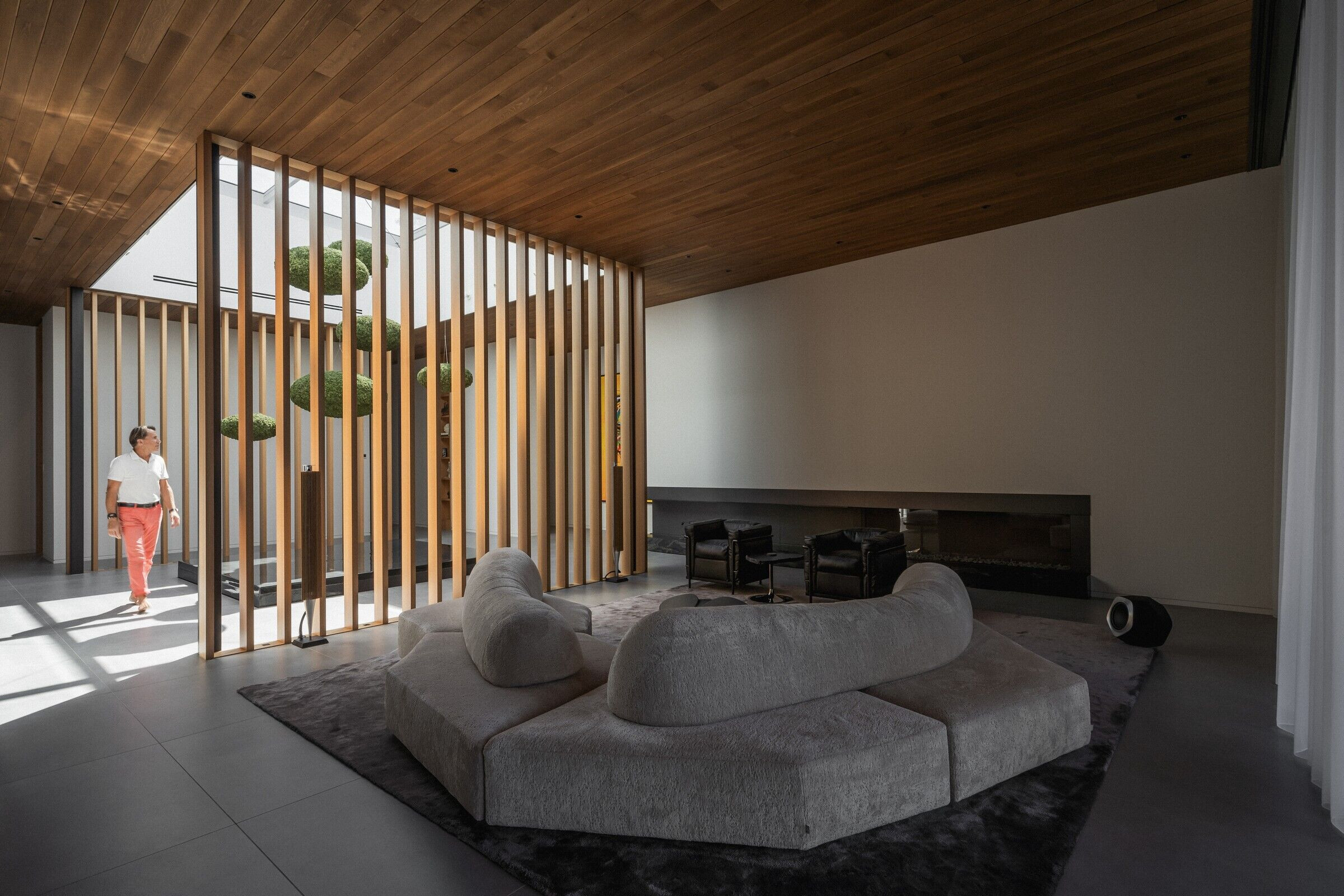 https://archello.com/story/144343/attachments/photos-videos/6 photo_credit Raphaël Thibodeau