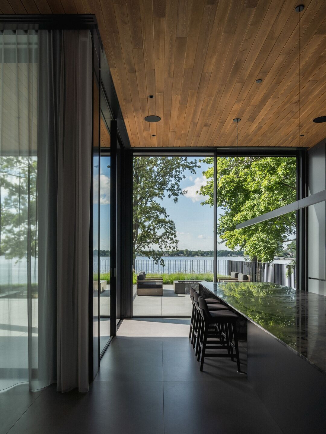 https://archello.com/story/144343/attachments/photos-videos/10 photo_credit Raphaël Thibodeau