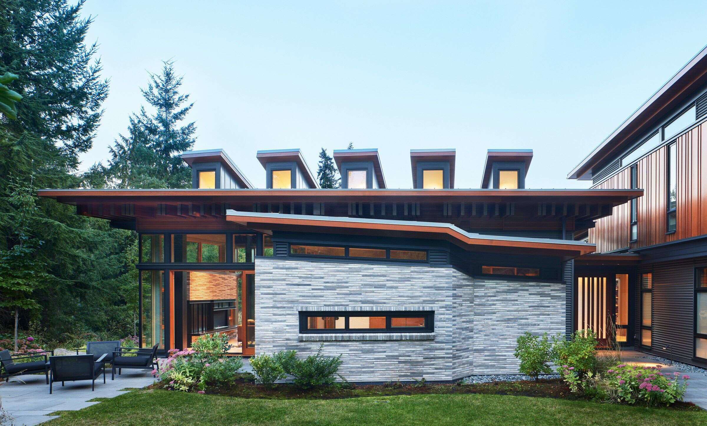 https://archello.com/story/144345/attachments/photos-videos/20 photo_credit Benjamin Benschneider