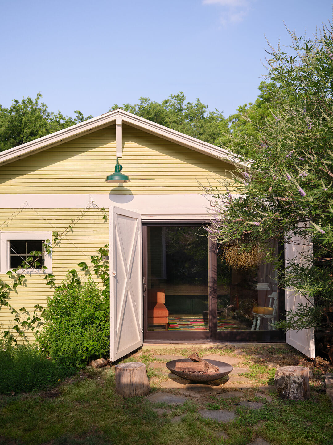 https://archello.com/story/144527/attachments/photos-videos/10 photo_credit Lisa Petrole