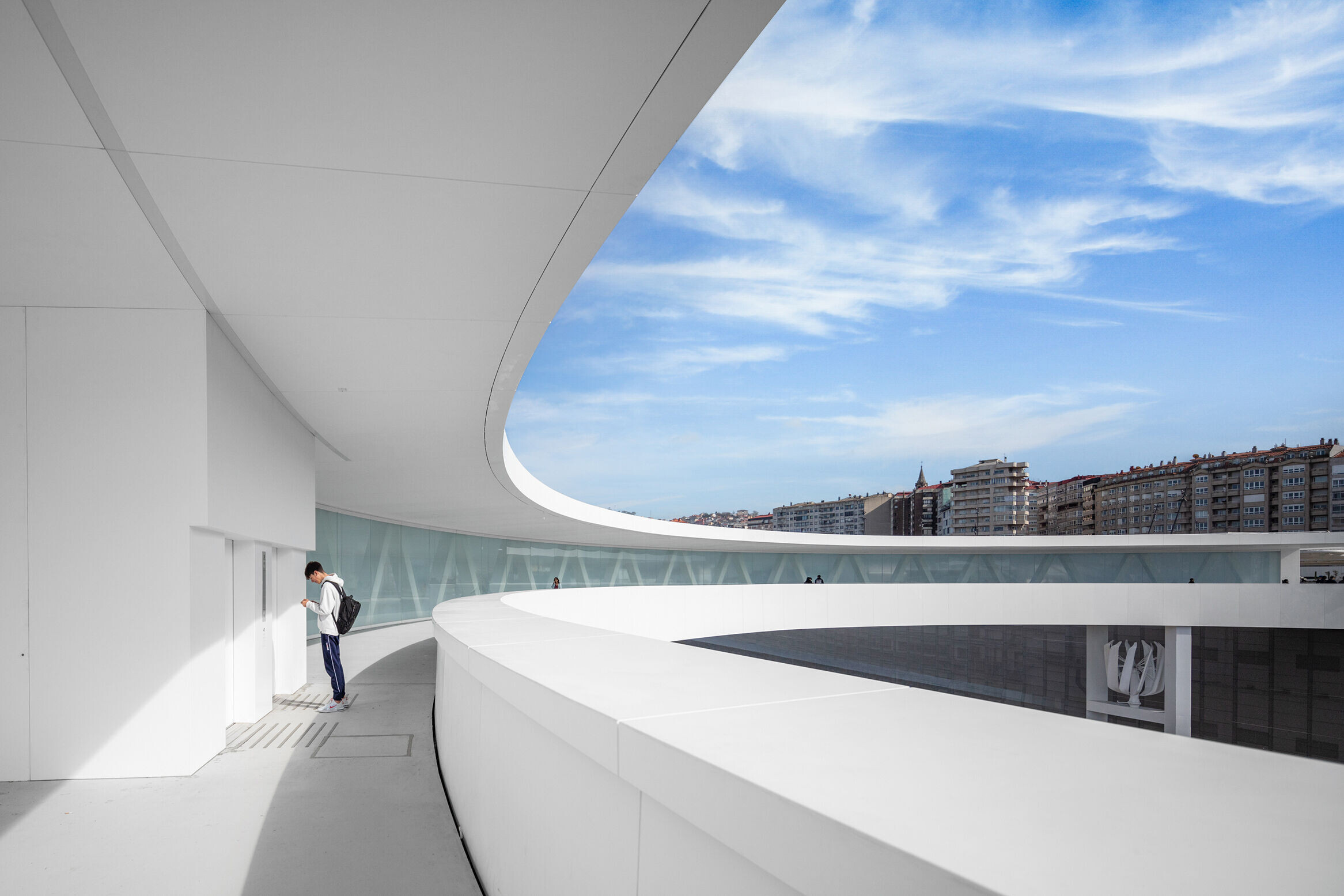 https://archello.com/story/144283/attachments/photos-videos/12 photo_credit João Morgado
