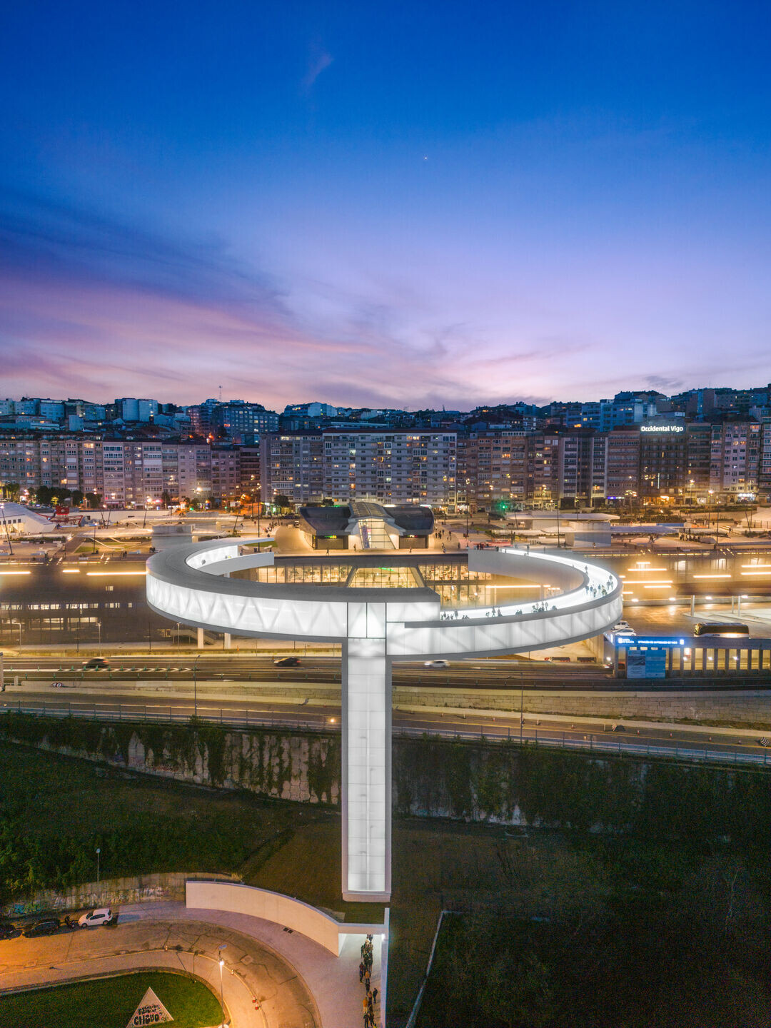https://archello.com/story/144283/attachments/photos-videos/29 photo_credit João Morgado