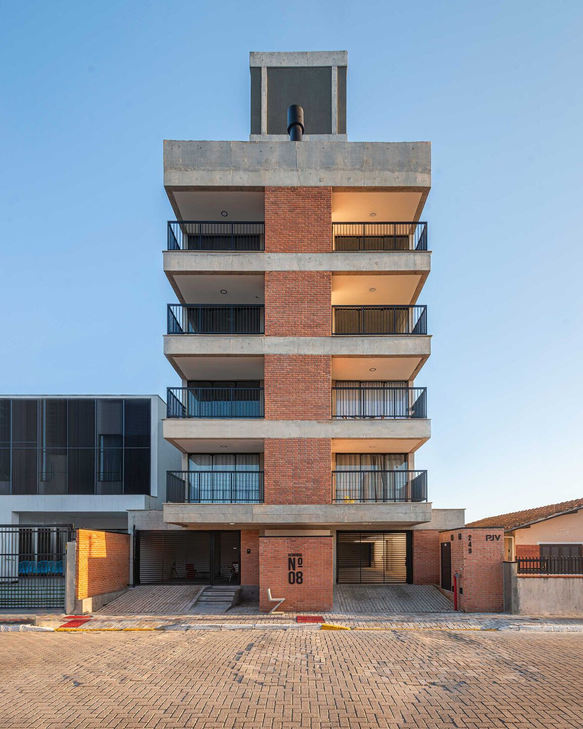 https://archello.com/story/144957/attachments/photos-videos/4 photo_credit Alexandre Zelinski