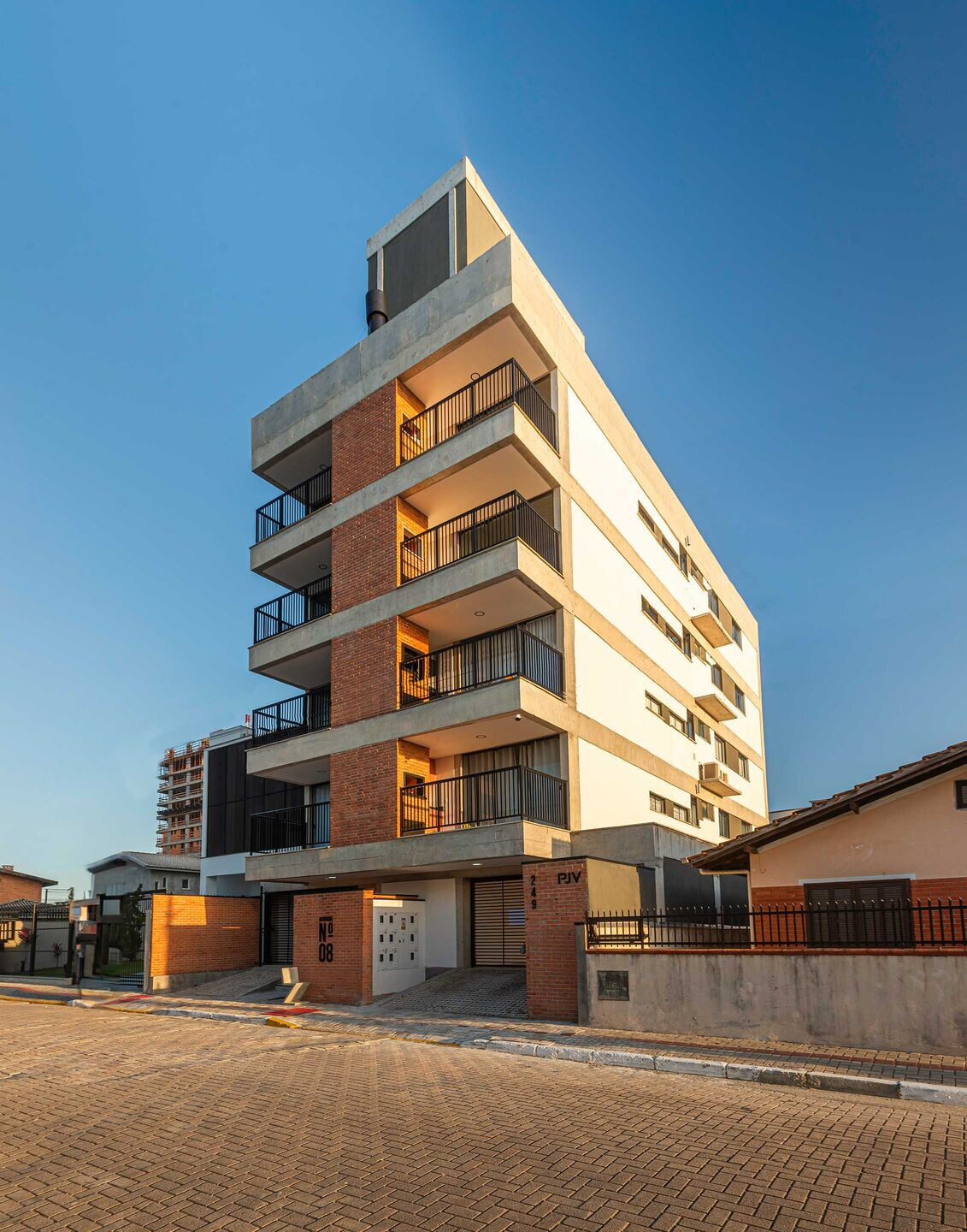 https://archello.com/story/144957/attachments/photos-videos/3 photo_credit Alexandre Zelinski