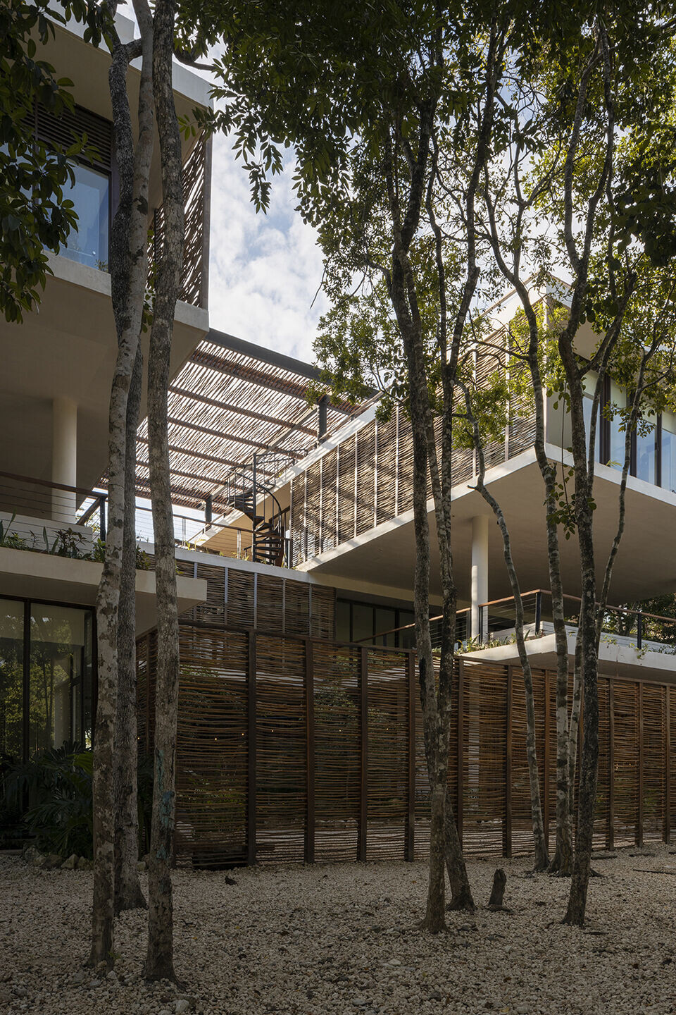 https://archello.com/story/145048/attachments/photos-videos/10 photo_credit Óscar Caballero for Sordo Madaleno