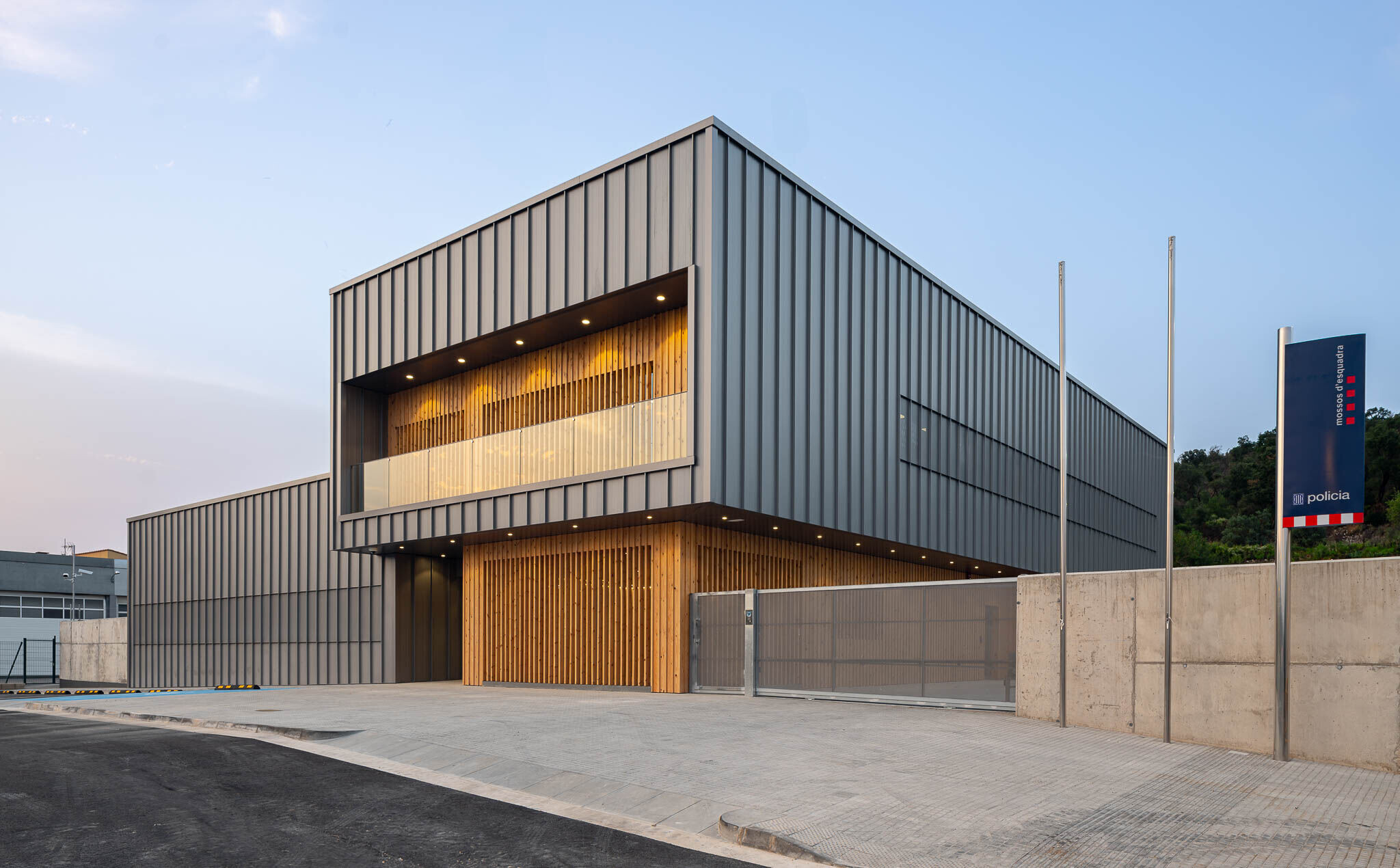 https://archello.com/story/145150/attachments/photos-videos/4 photo_credit ©Simón García | arqfoto