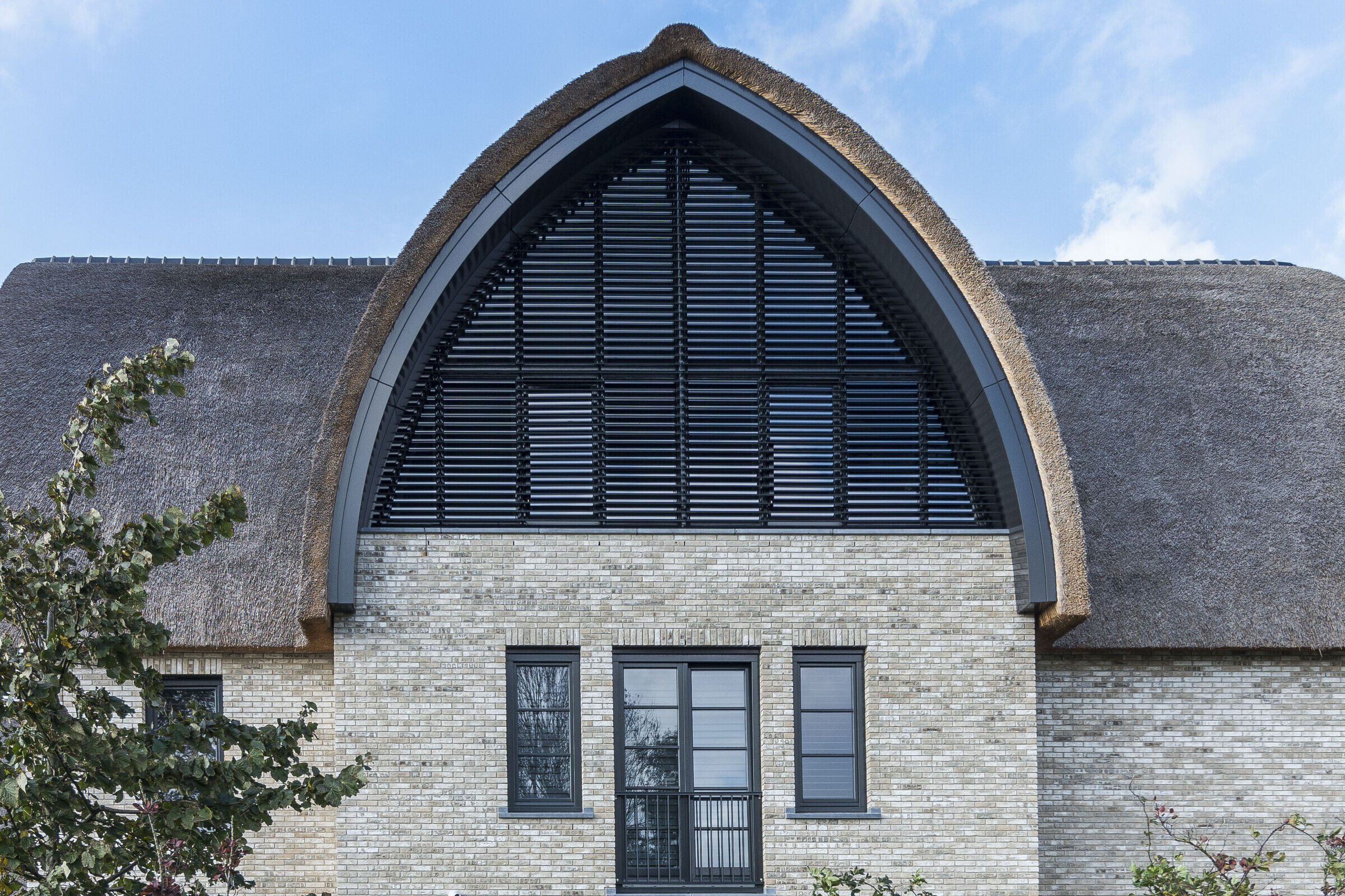 https://archello.com/product/109719/attachments/photos-videos/3