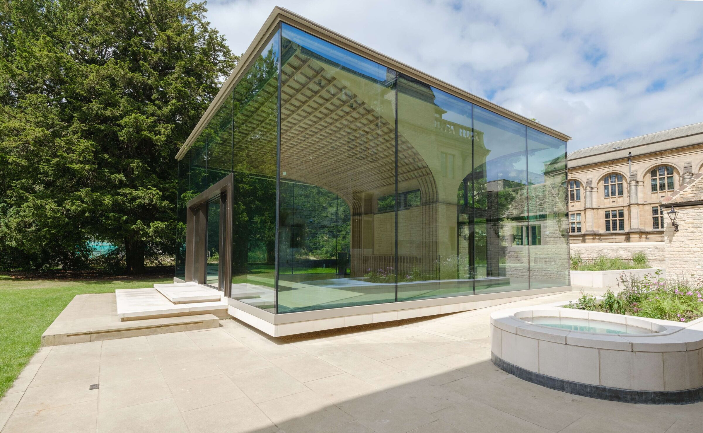 https://archello.com/story/145366/attachments/photos-videos/5