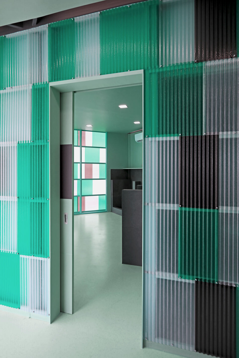 https://archello.com/story/145381/attachments/photos-videos/20 photo_credit TOMORAD