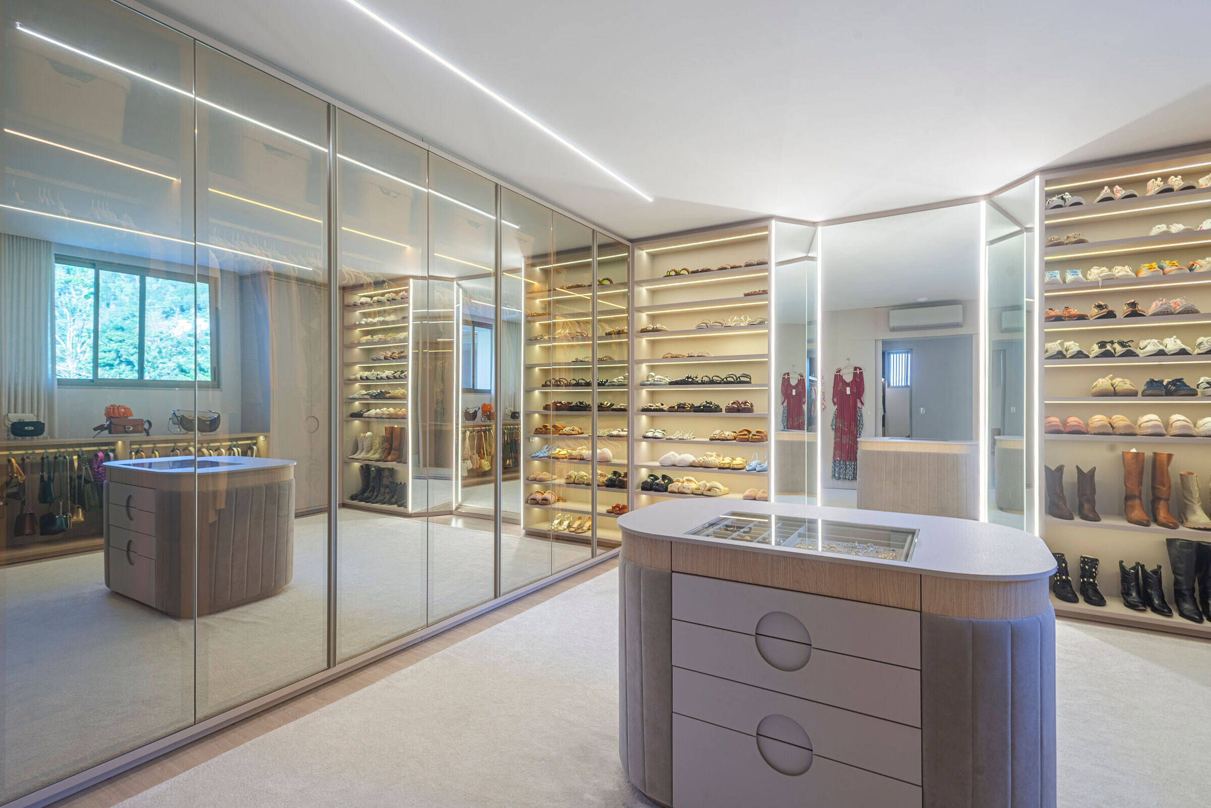https://archello.com/story/145414/attachments/photos-videos/29 photo_credit Alexandre Zelinski