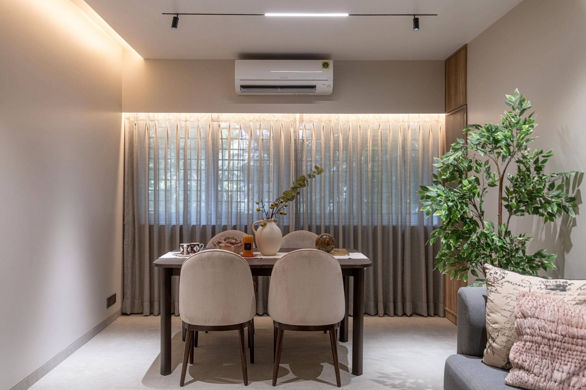 https://archello.com/story/145491/attachments/photos-videos/6 photo_credit Nisheet Dodia