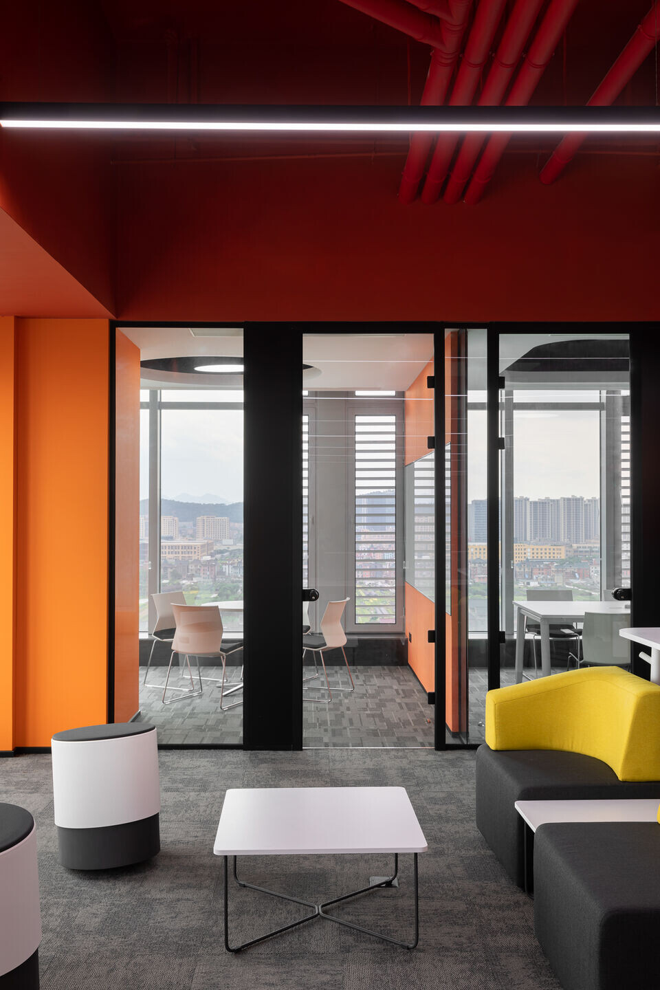 https://archello.com/story/145640/attachments/photos-videos/27 photo_credit D&E Design
