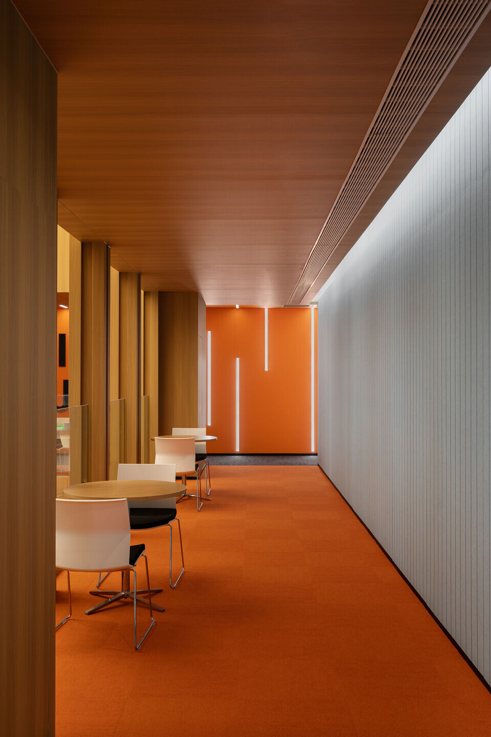 https://archello.com/story/145640/attachments/photos-videos/47 photo_credit D&E Design