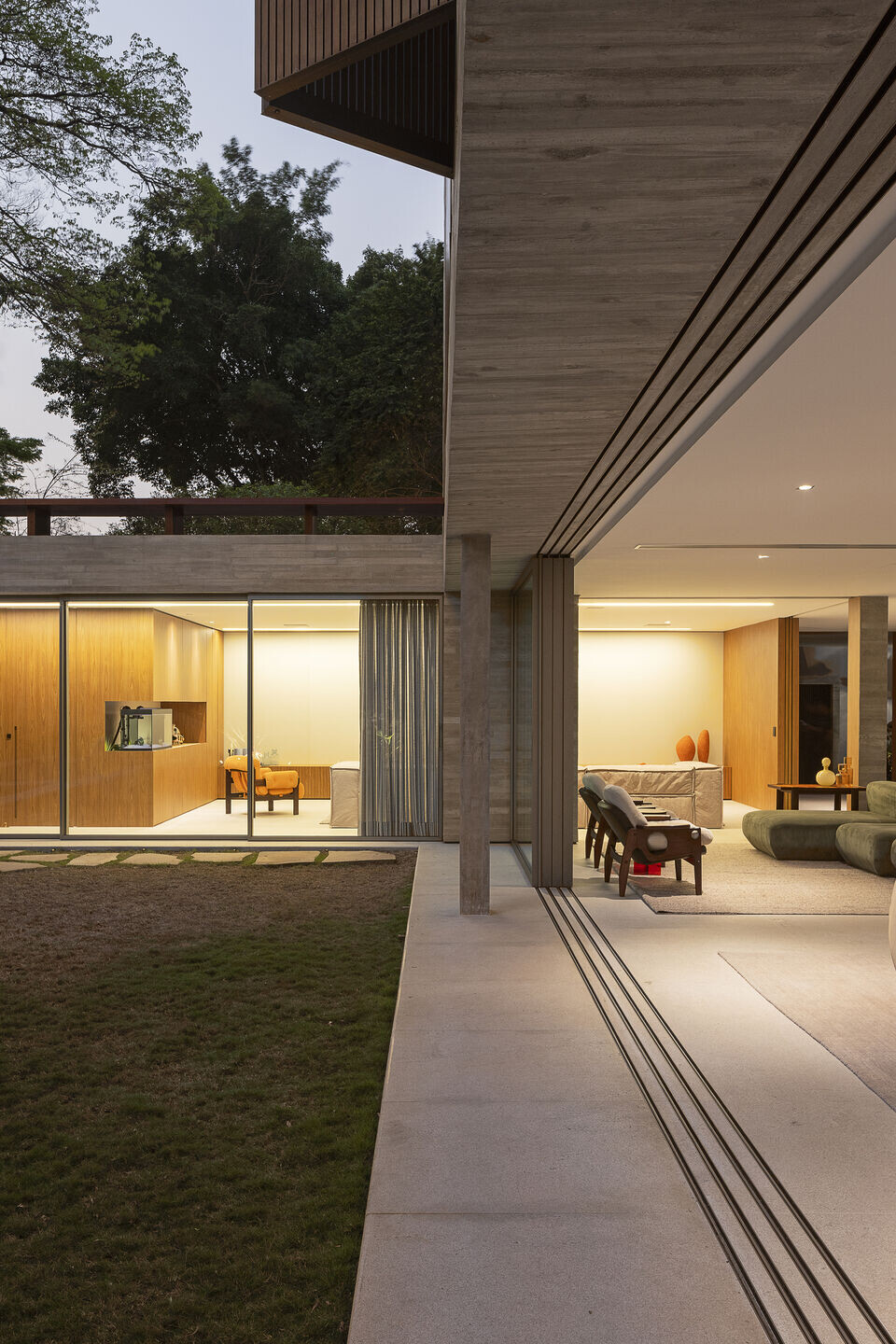 https://archello.com/story/145669/attachments/photos-videos/9 photo_credit Leonardo Finotti