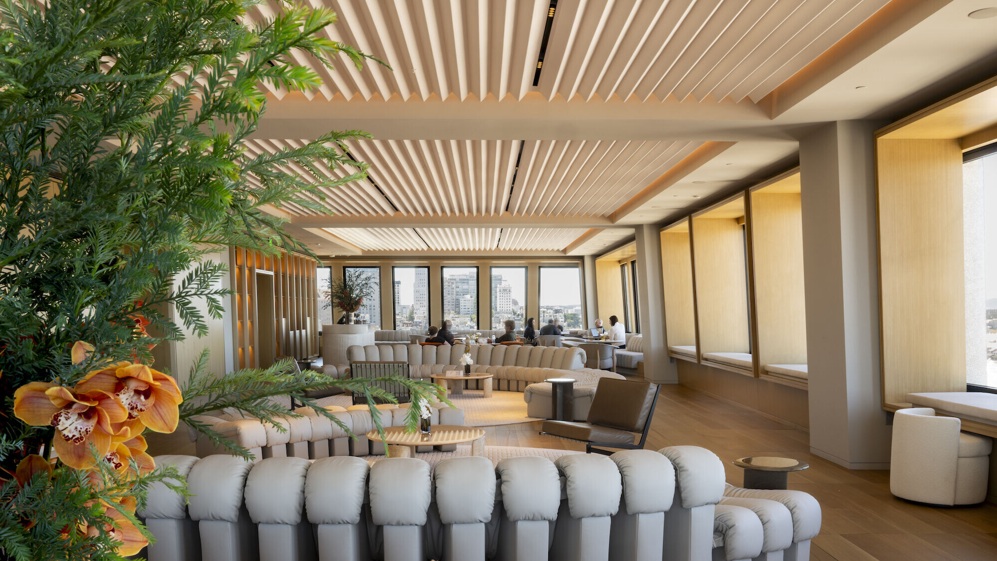 https://archello.com/story/145747/attachments/photos-videos/10 photo_credit Nigel Young / Foster + Partners
